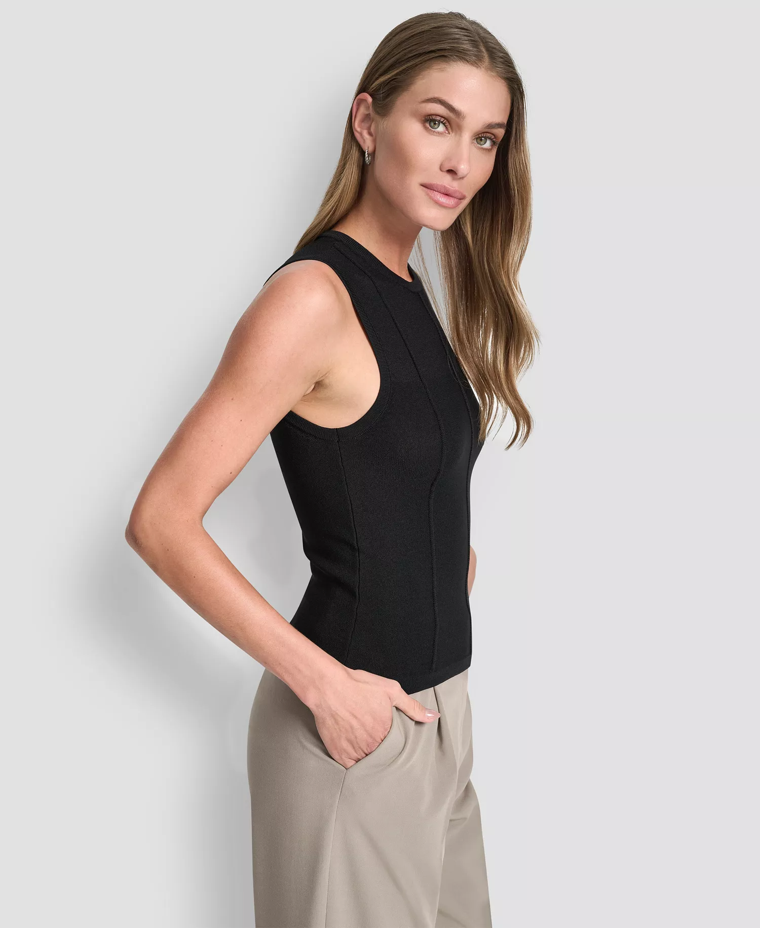 Women's Sleeveless Crewneck Sweater - Black - L