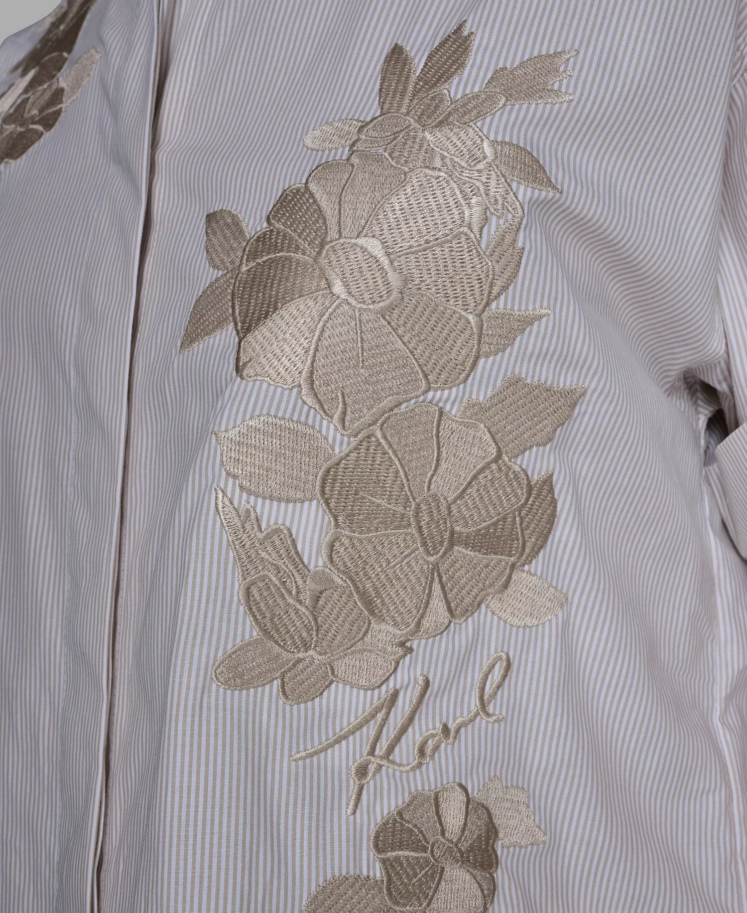 Women's Striped Floral Detail Top - Desert/Soft White - L