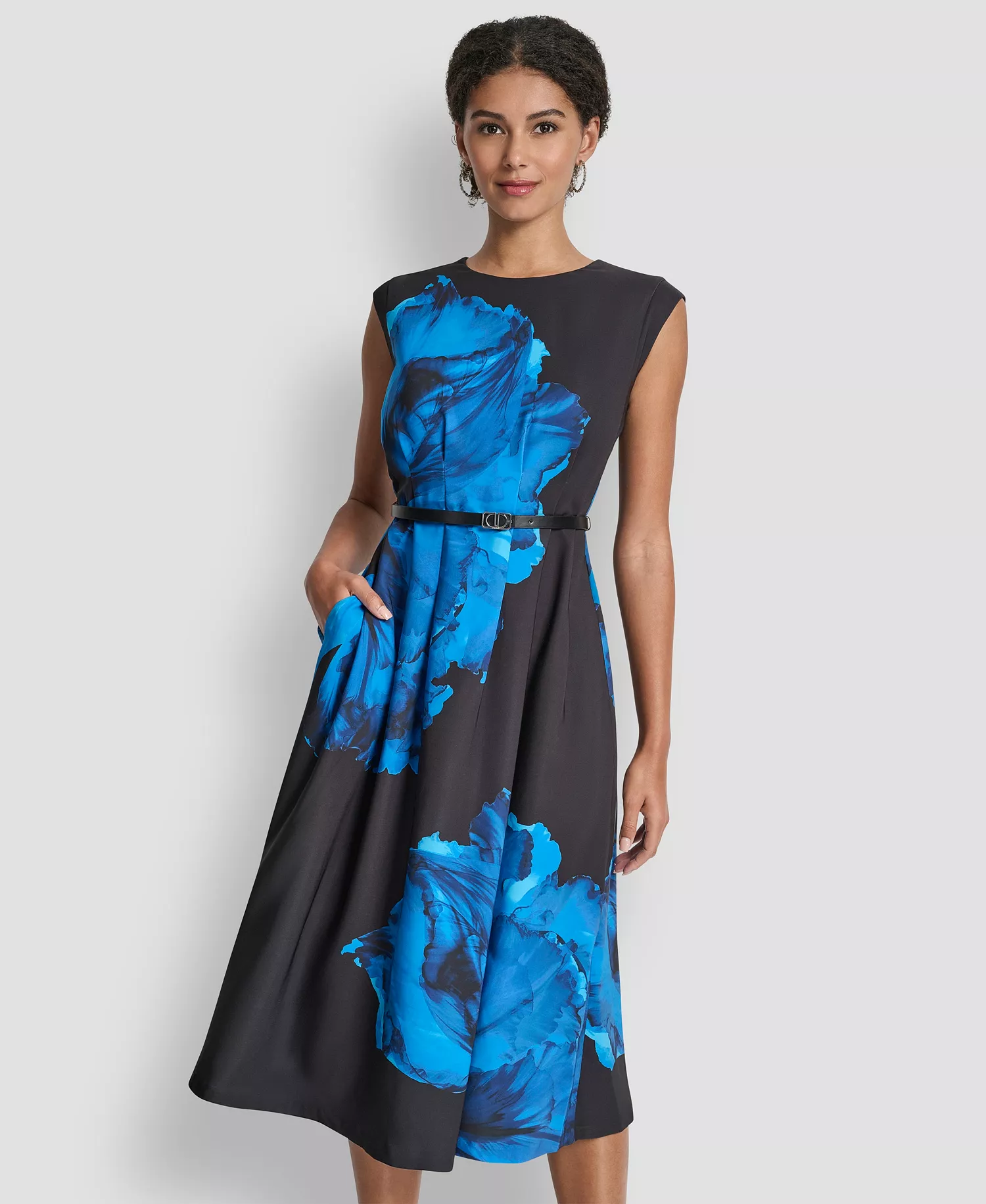 Women's Sleeveless Jewel Neck Fit and Flare Midi Dress - Black/Skydiver - 10