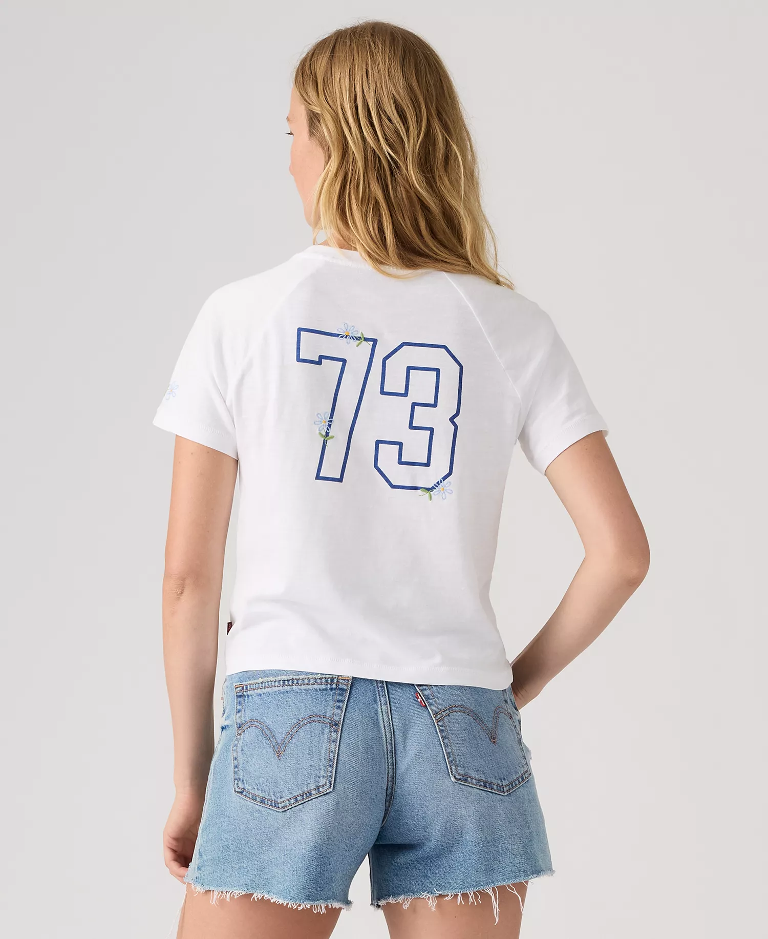 Women's Game Day Graphic T-Shirt - Levis Embr Flowers Bright White - L