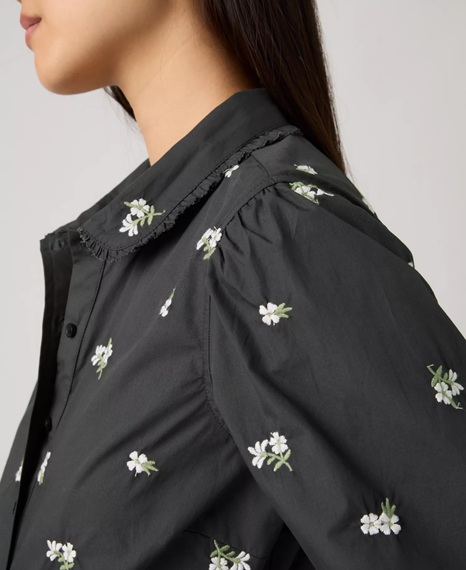 Women's Calista Collared Button-Up Shirt - Phantom, Floral Emb Crystal Pink - L