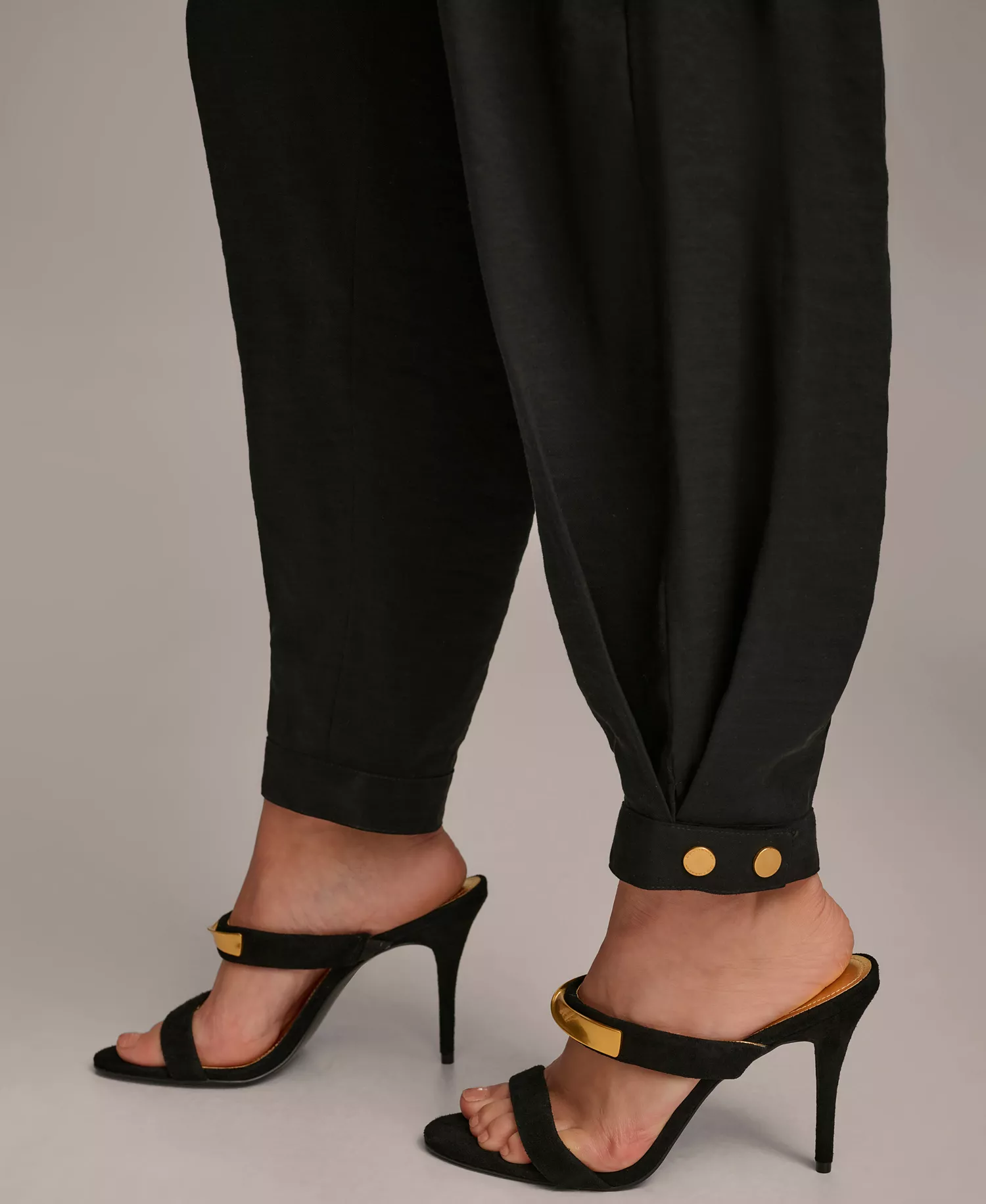 Women's Belted Cargo Pants - Black - 16