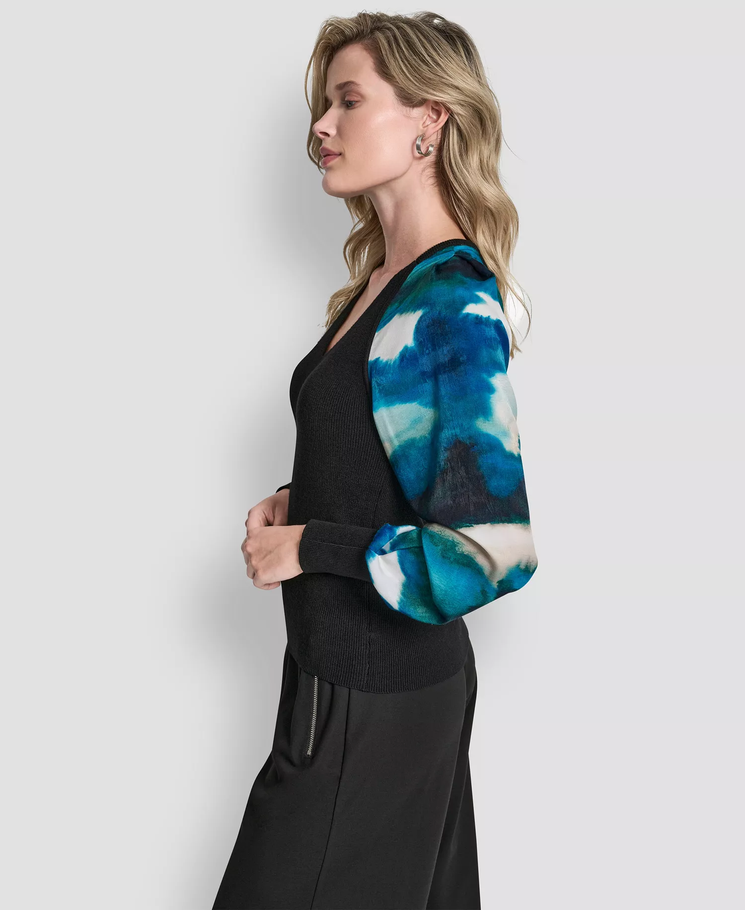 Women's Long Sleeve V-Neck Top - Black/Marbled Ocean - L