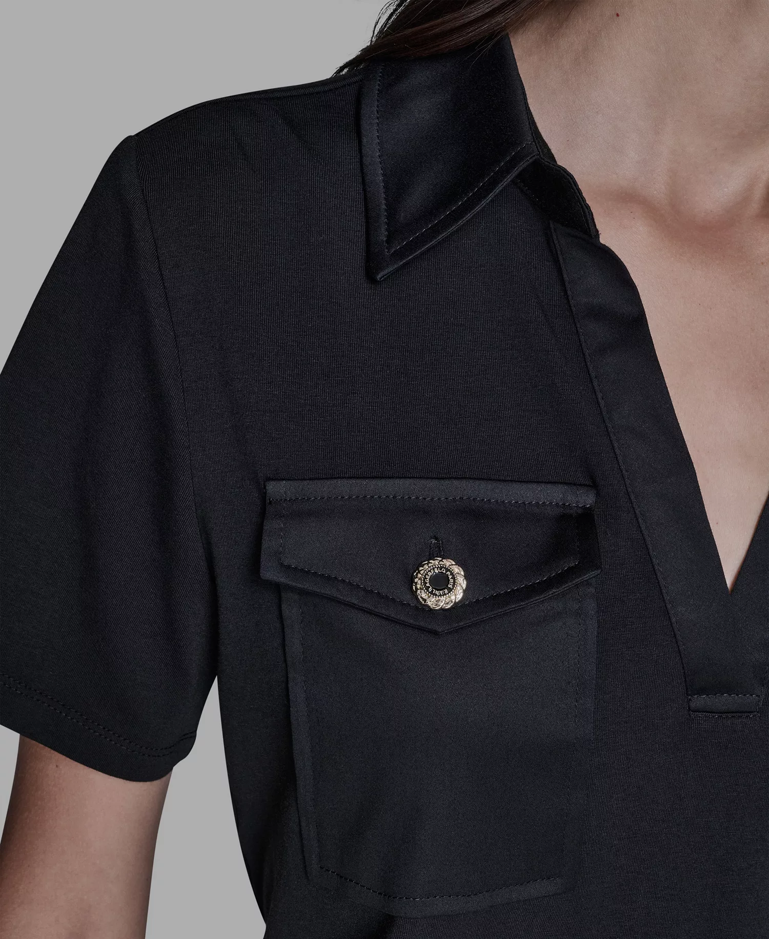 Women's Short-Sleeve Collared Polo Top - Black - L