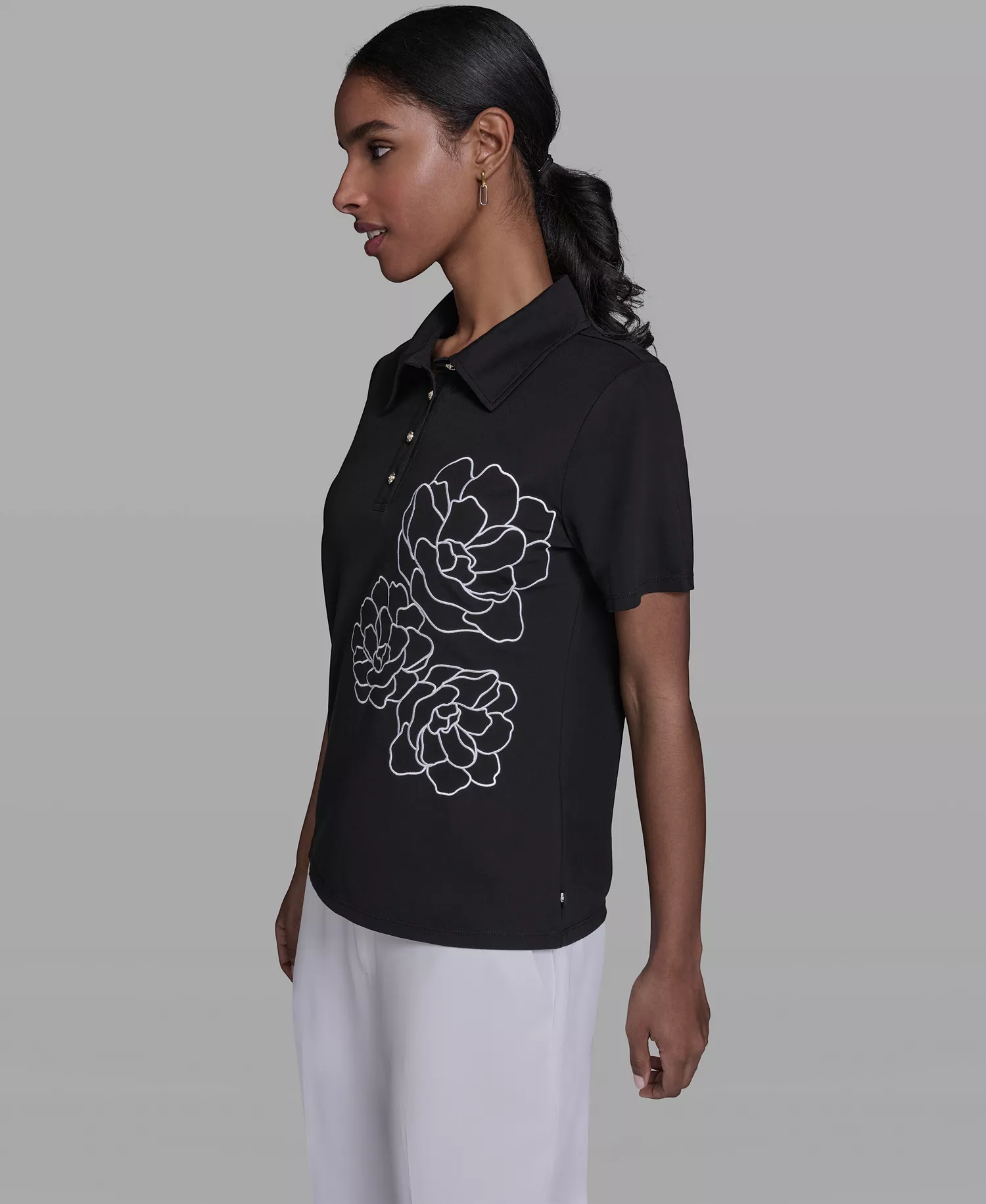 Women's Short-Sleeve Rose Embroidered Collared Blouse - Black - L