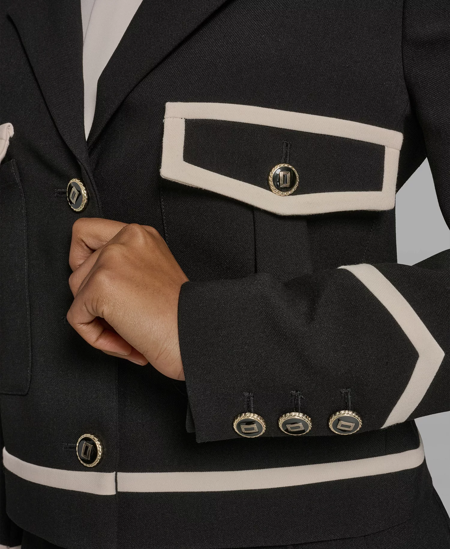 Women's Notch Lapel Cropped Jacket - Bisque/blk - 0