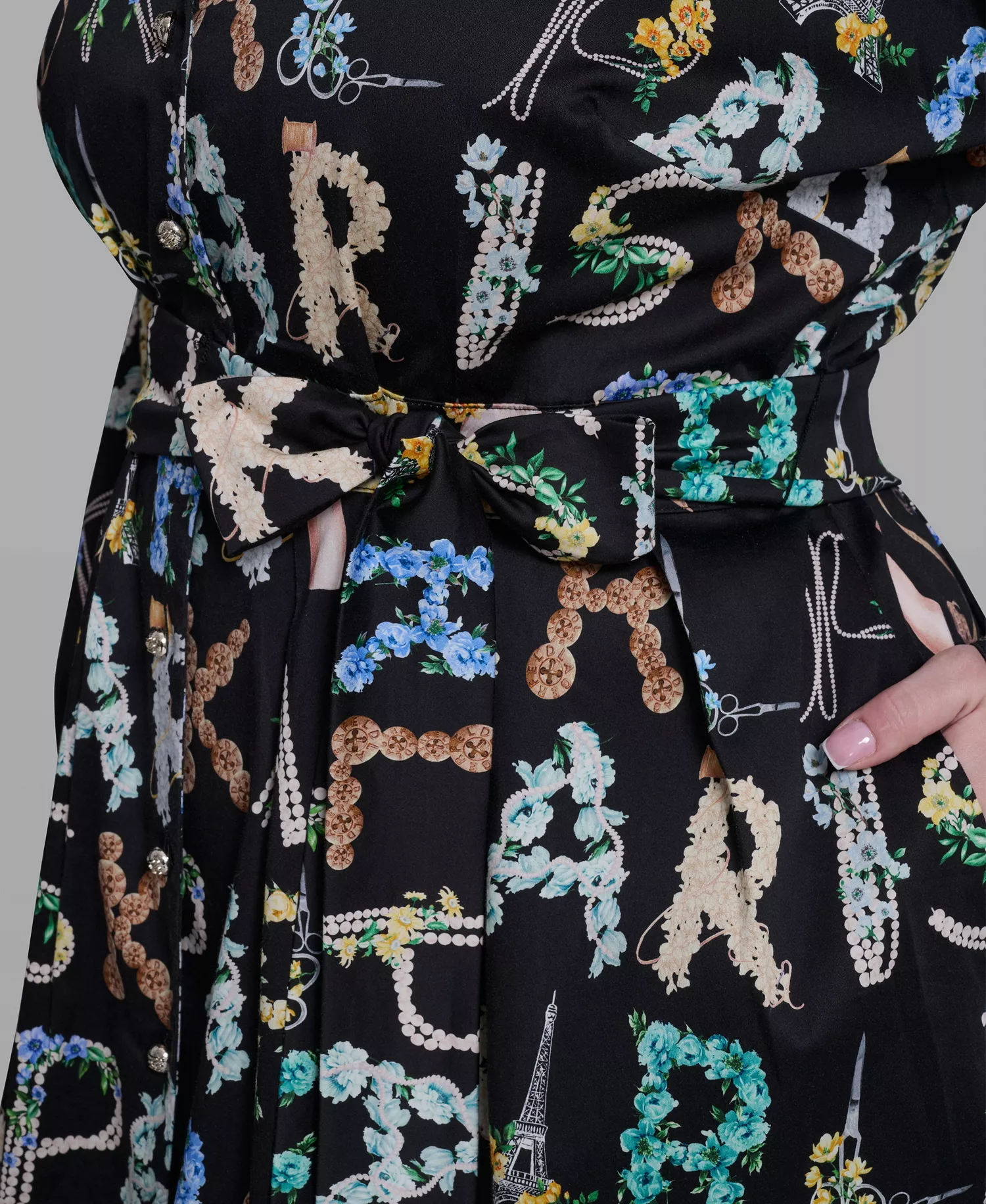 Plus Size Long-Sleeve Allover Letter Print Dress - Black/Panna Cotta Multi - 14W