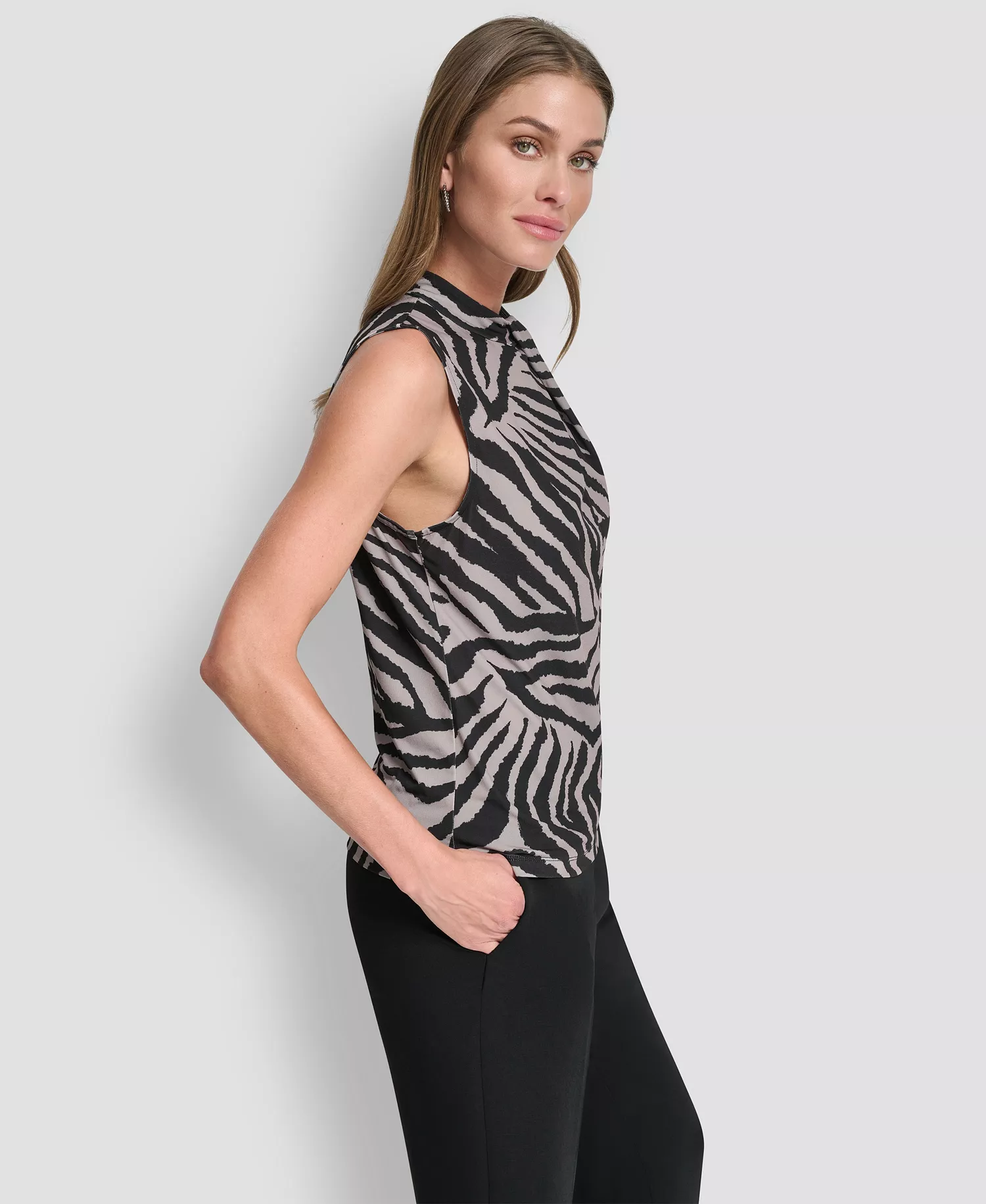 Women's Sleeveless Mock Neck Top - Black/Tan - L