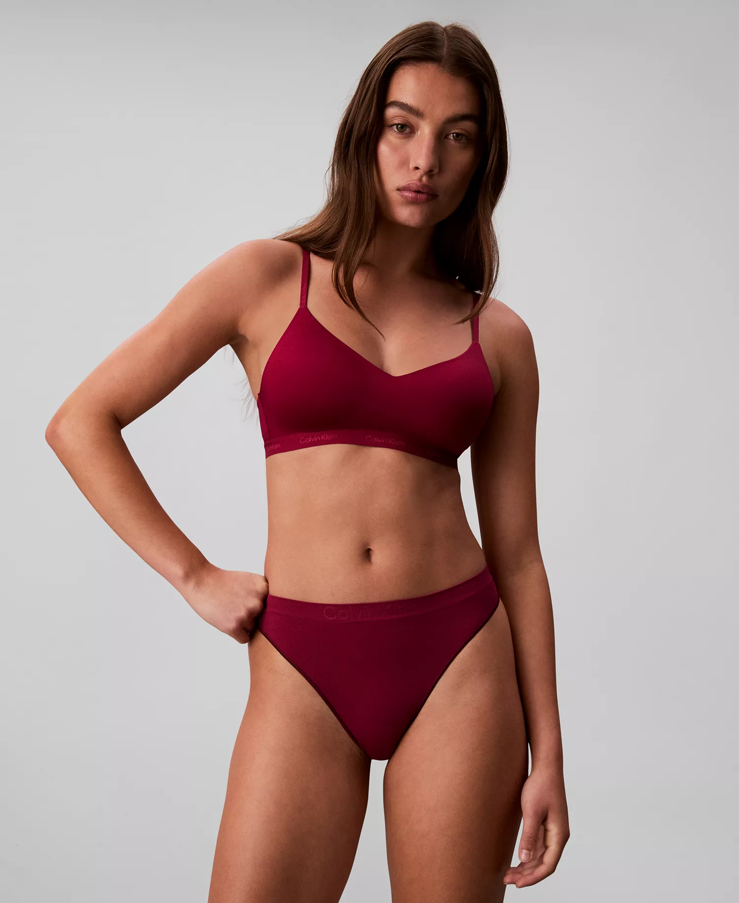 Women's Form To Body Lightly Lined Bralette Bra QF7618 - Beet Reed - L