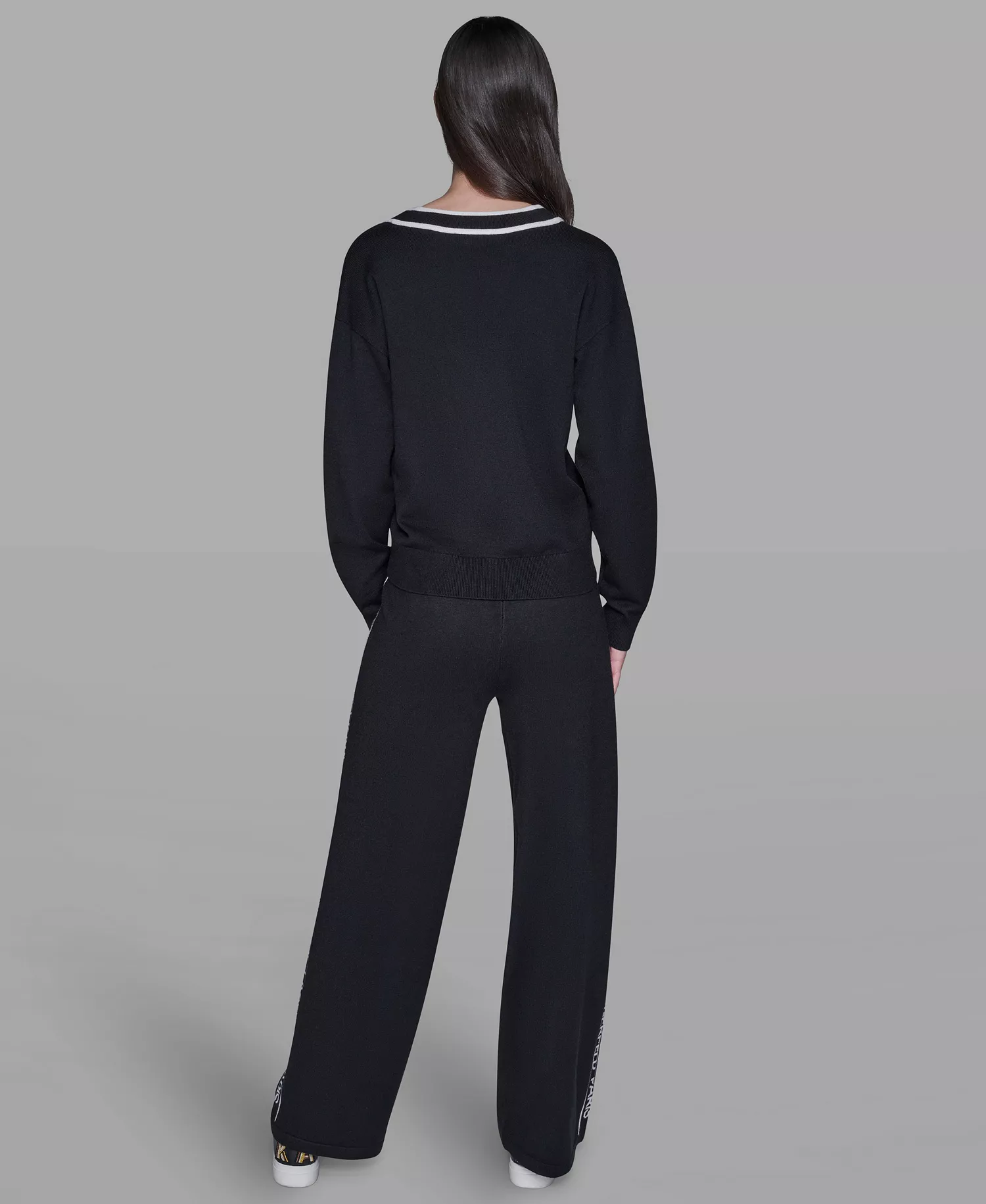 Women's Logo Tape V-Neck Sweater - Black - L