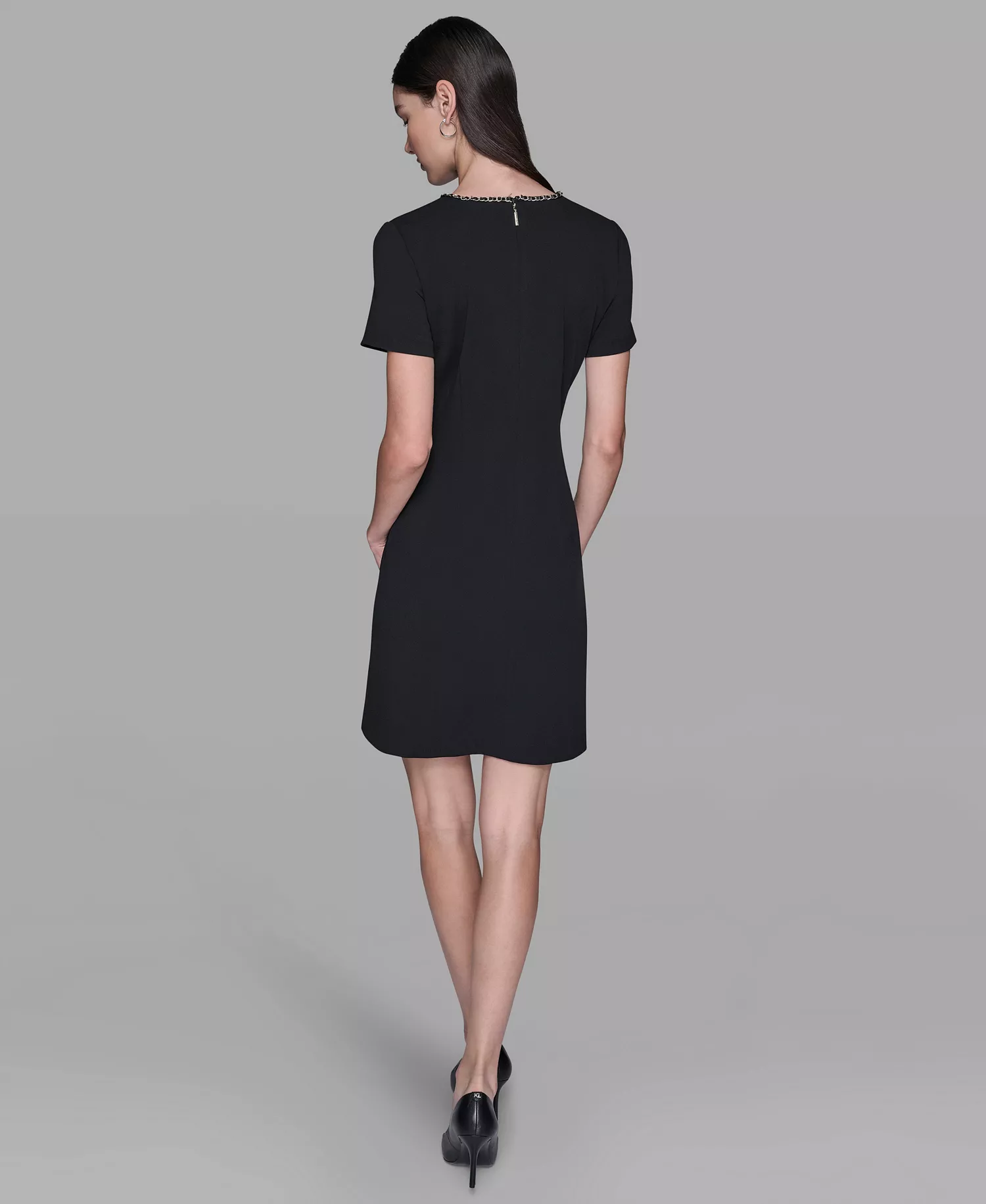 Women's Crew Neck Chain Detail Shift Dress - Black - 10