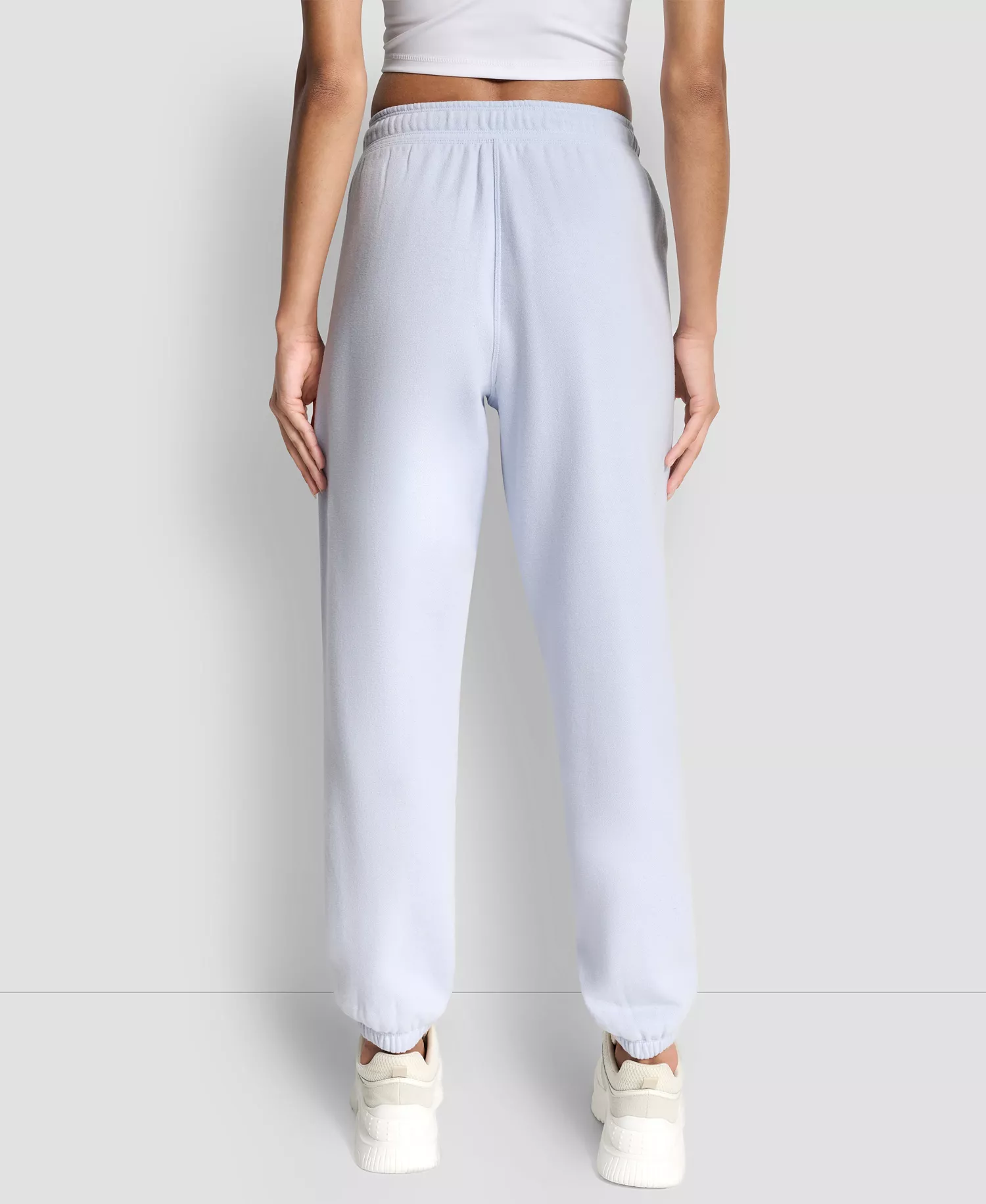 Women's Varsity Embroidered Logo Relaxed Pockets Pull-On Joggers - Frost Blue - L