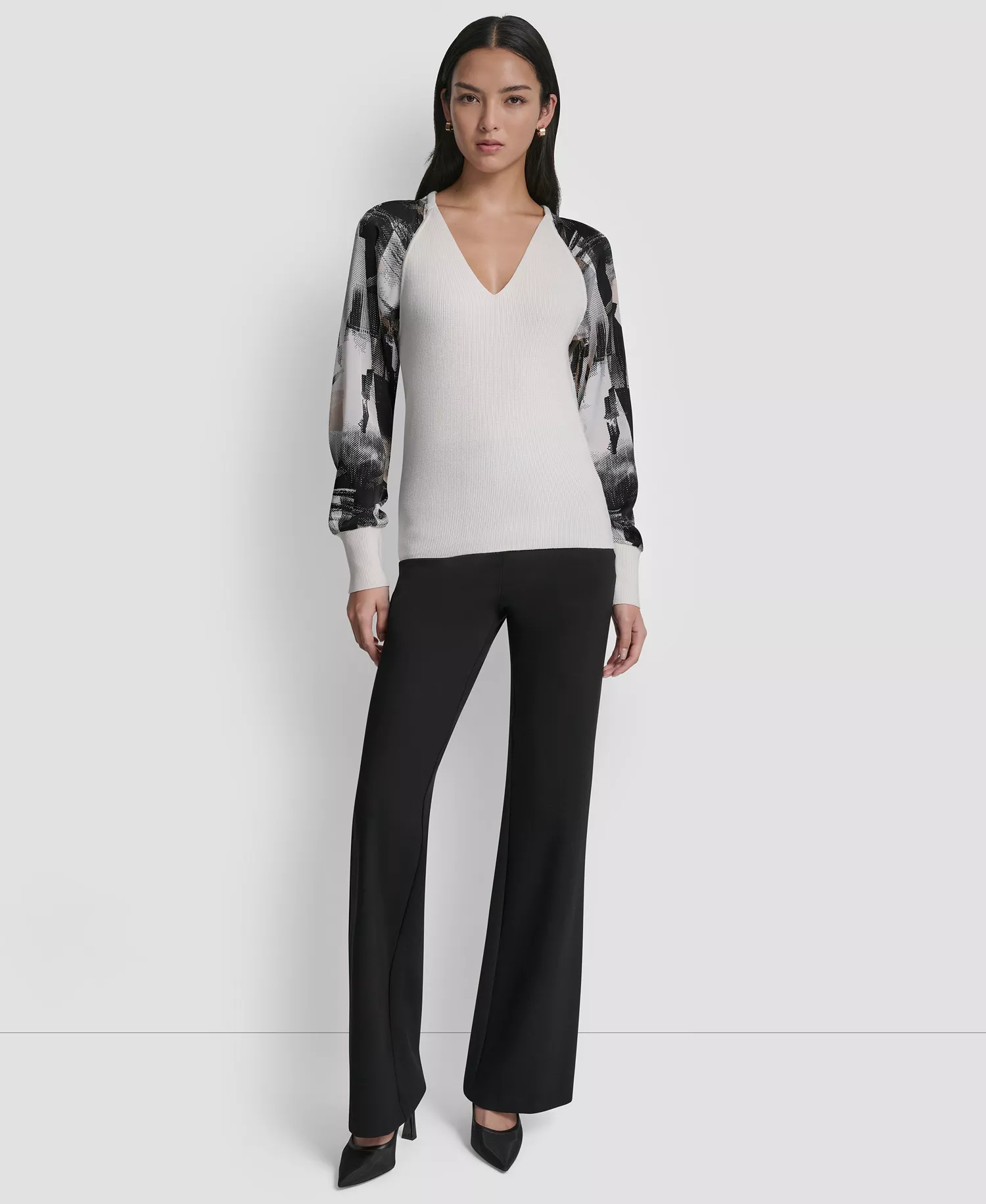 Women's Printed Organza-Sleeve V-Neck Shirt - Ivory Skyline Collage - L