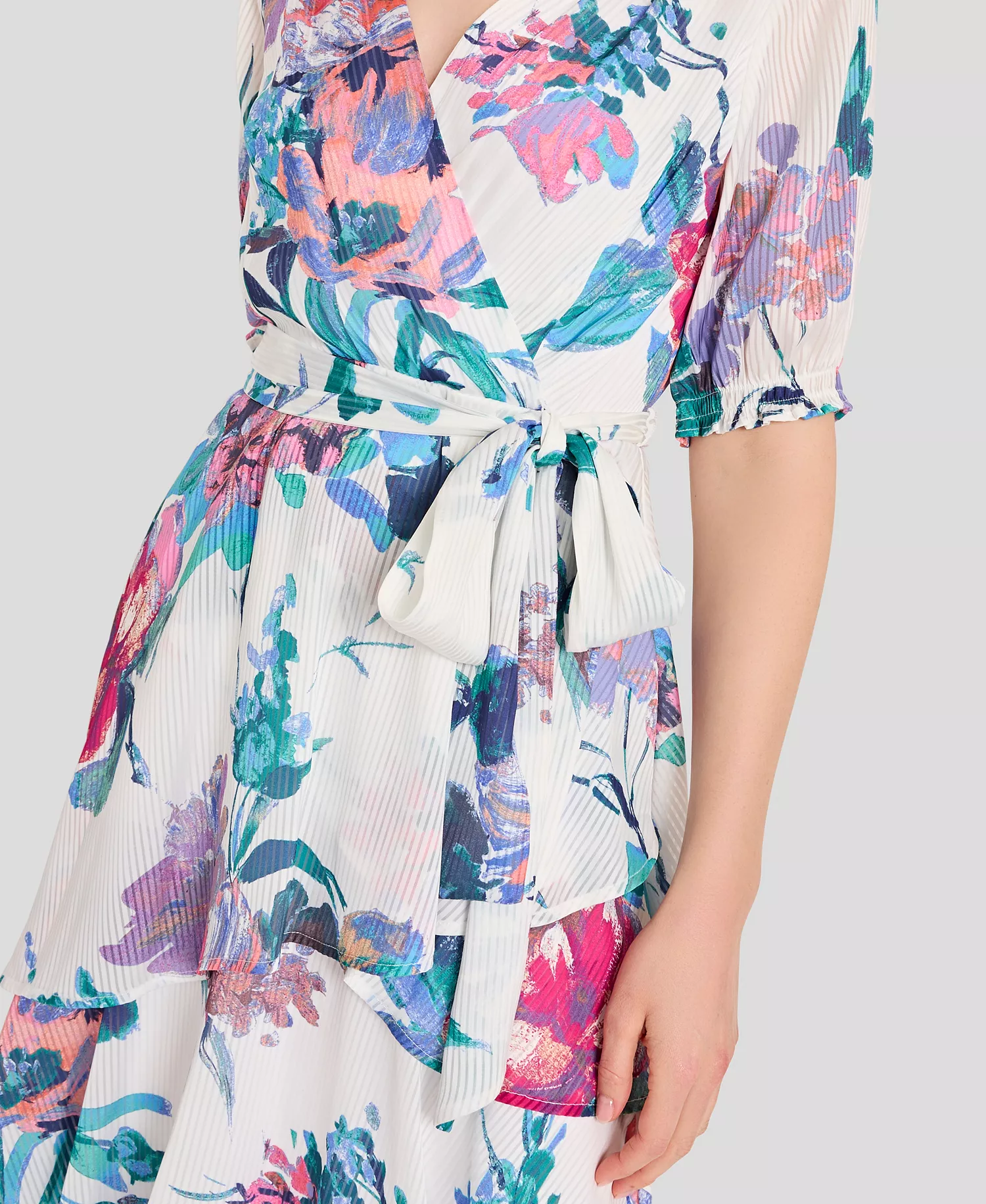 Women's Faux Wrap Printed Ruffle Hem V-Neck Dress - Ivory floral - 10