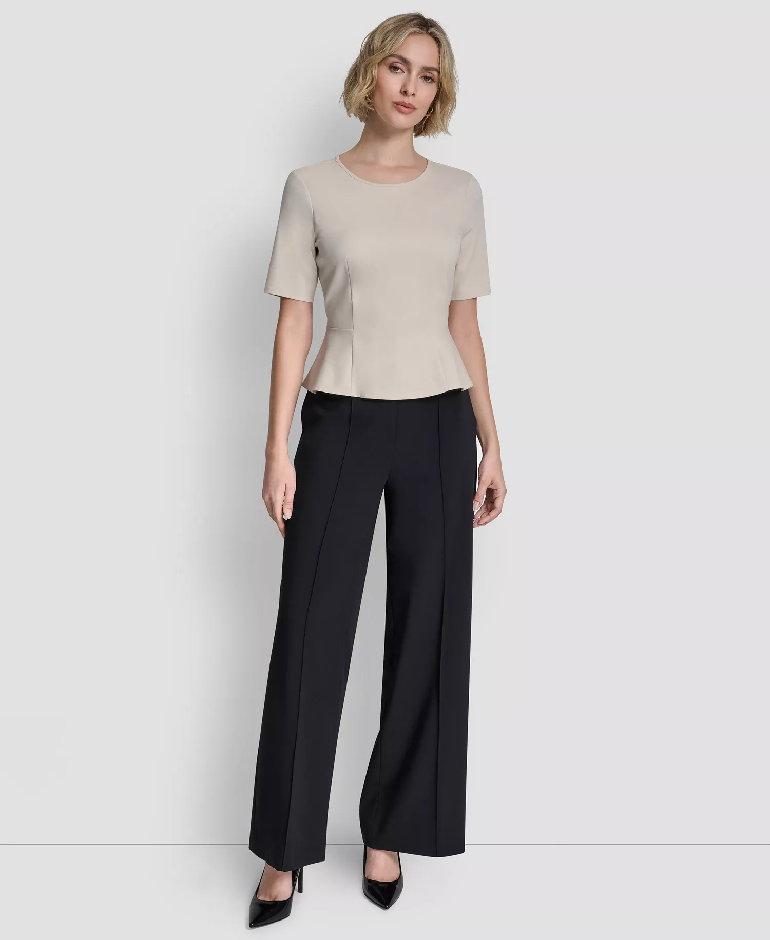 Women's Short-Sleeve Zip Up Top - Ecru - L