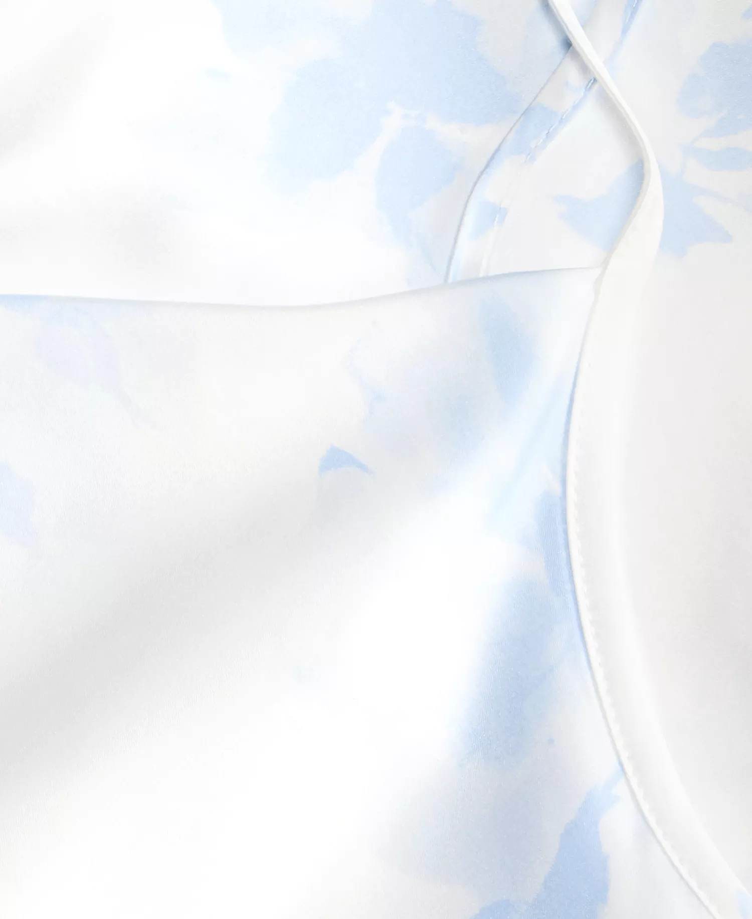 Women's Amira Cowlneck Chemise, Macy's Exclusive - Amira Blooms - L