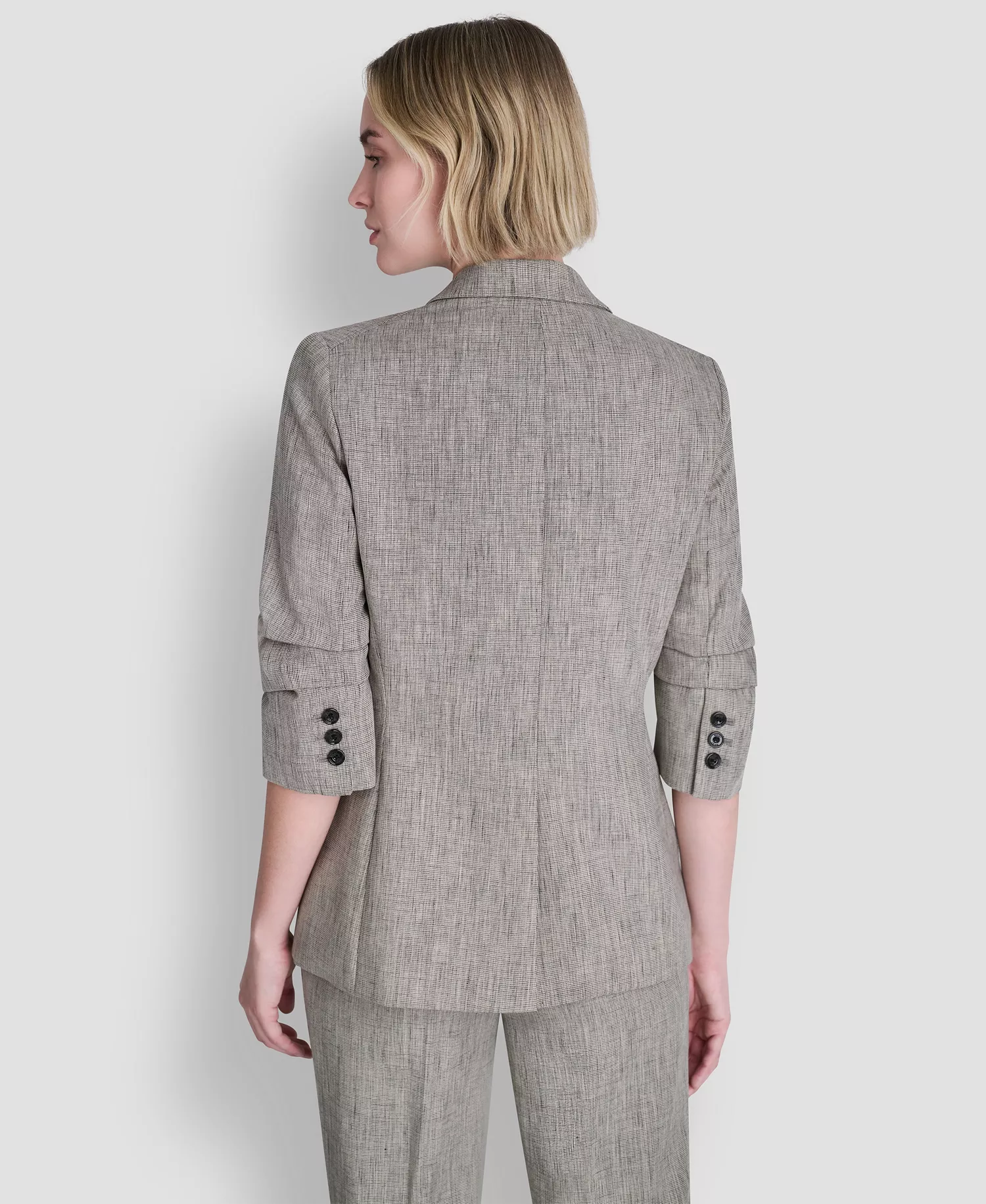 Petite Notch Collar One Button Jacket and Crosshatch Modern Fit Pants - Black/Coconut - 0P