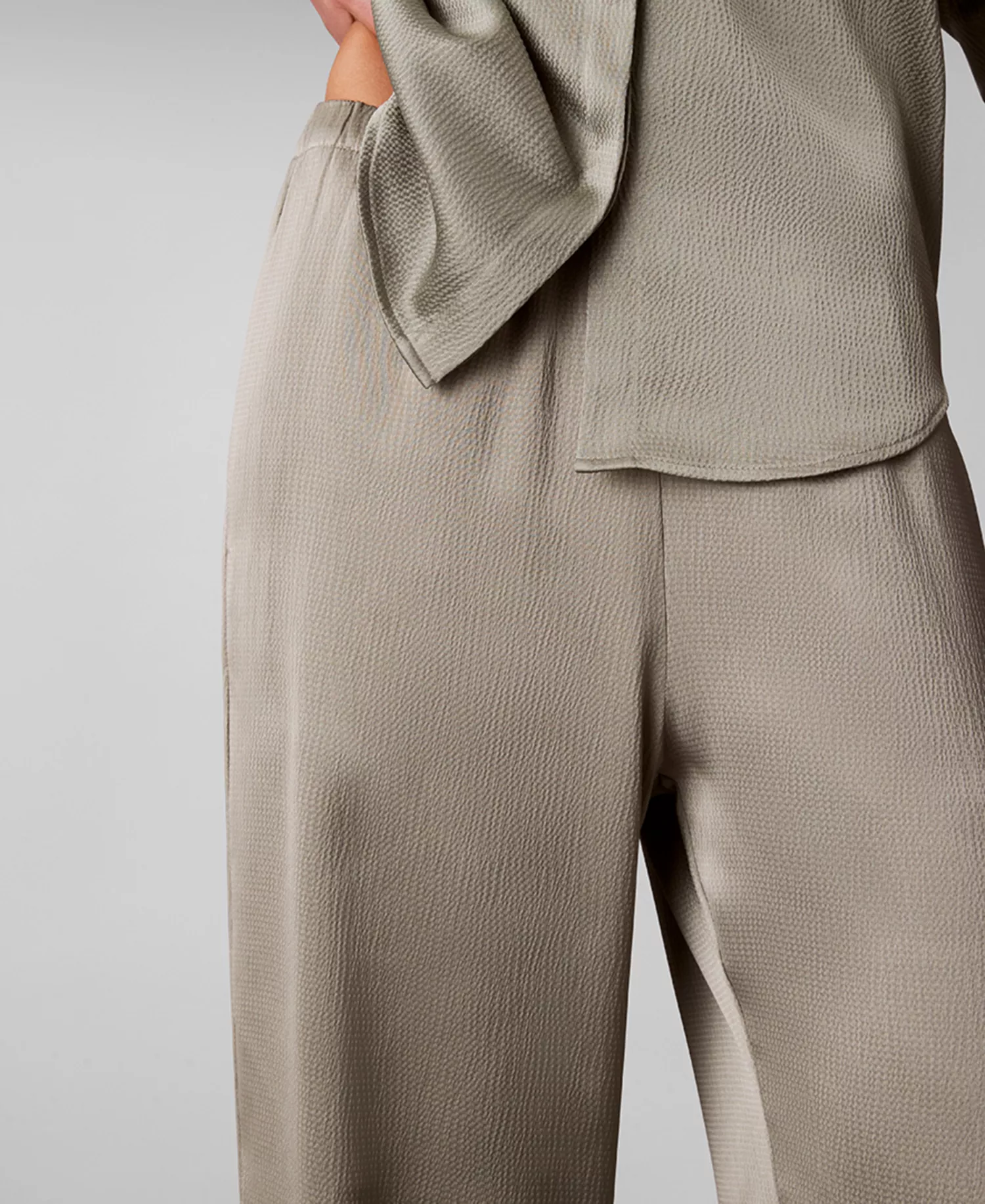 Women's Hammered Pull-On Pants - Shadow - L