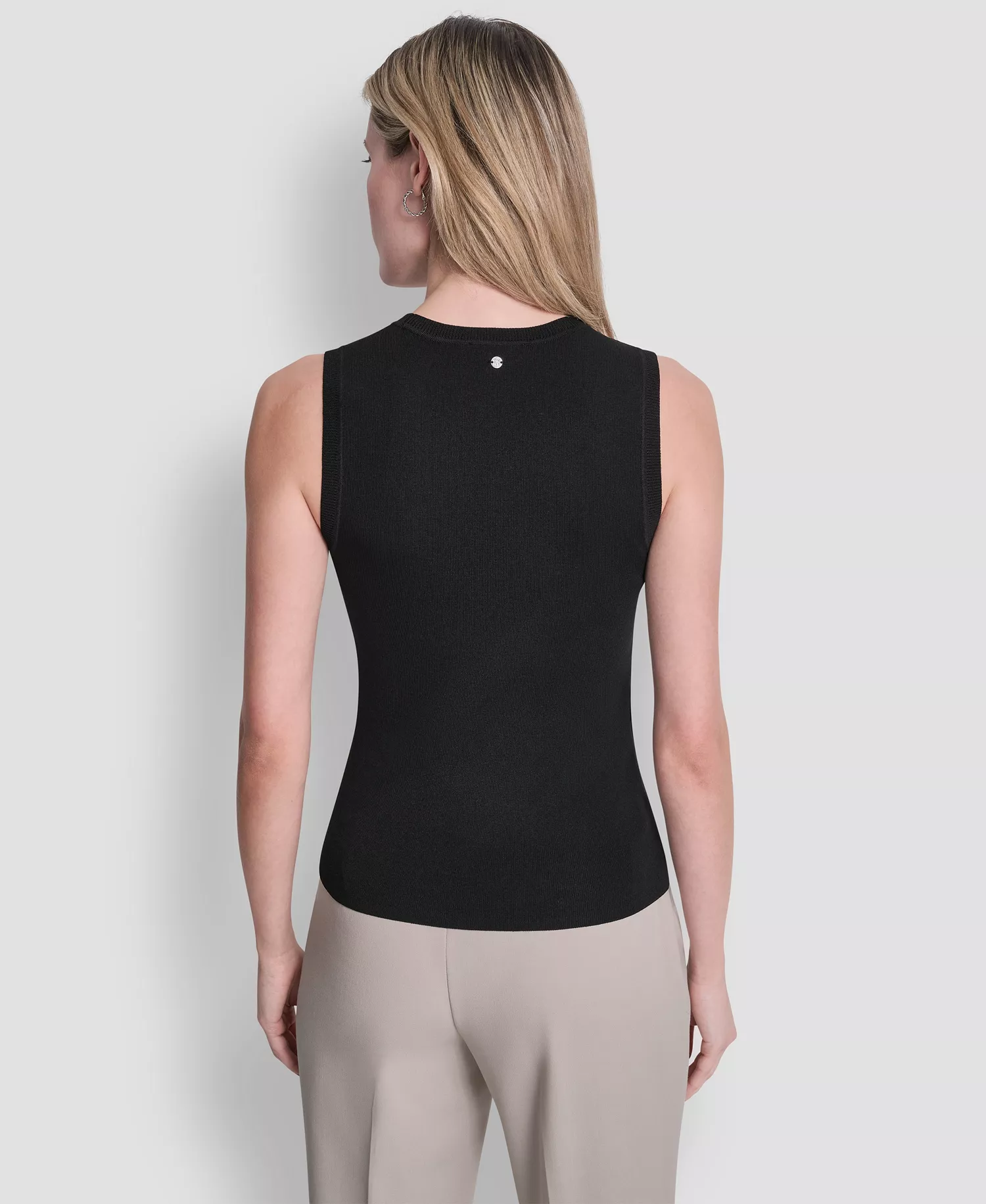Women's Sleeveless Crewneck Sweater Top - Black - L