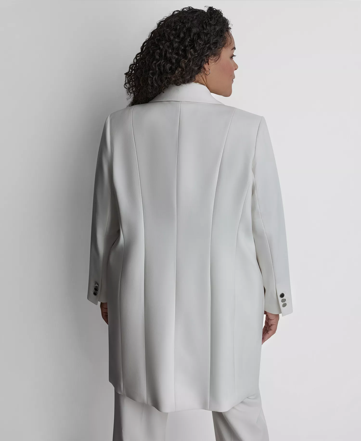 Plus Size Notch Collar Buttoned Jacket - Ivory - 14W