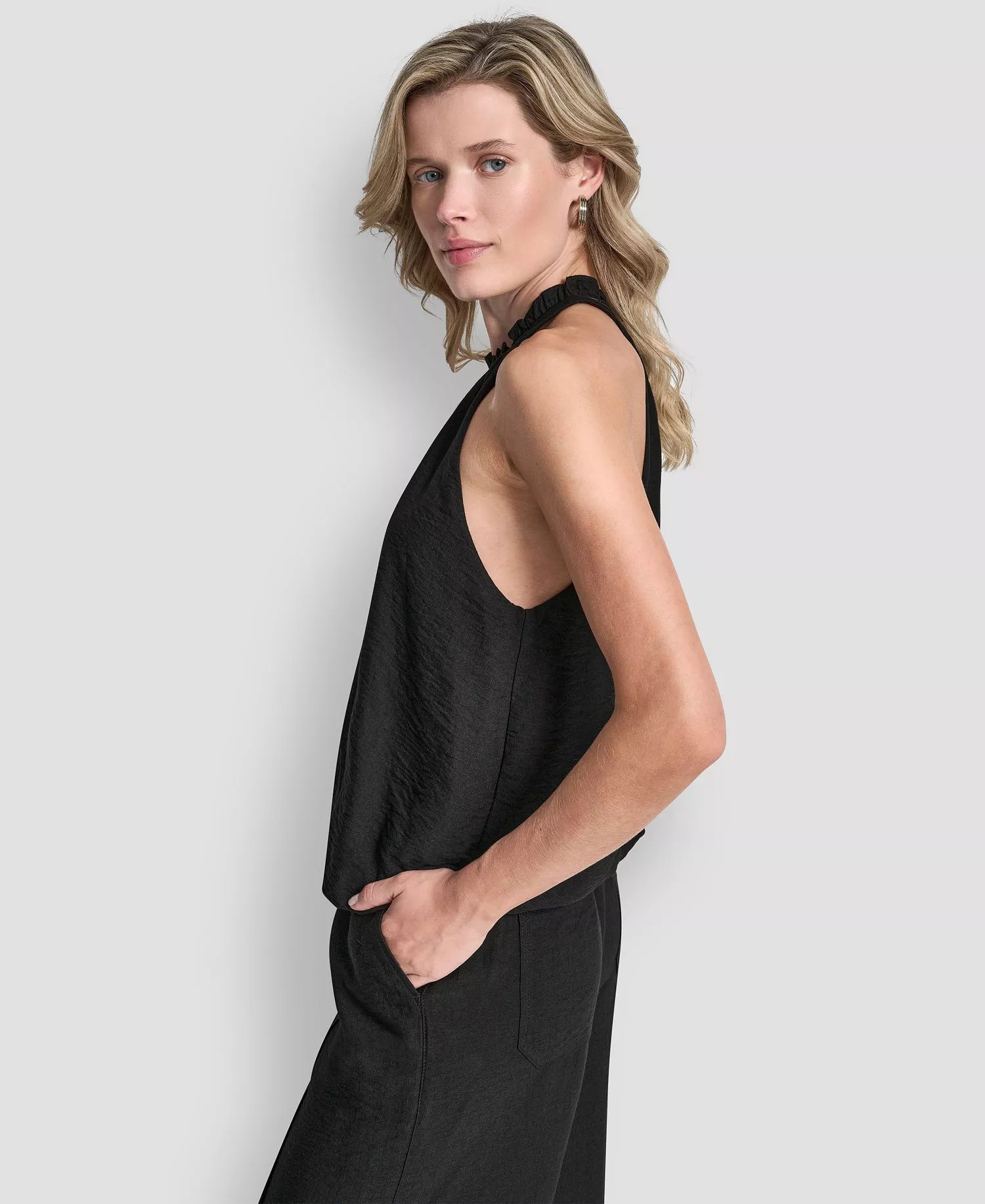 Women's Sleeveless Halter-Neck Top - Black - L
