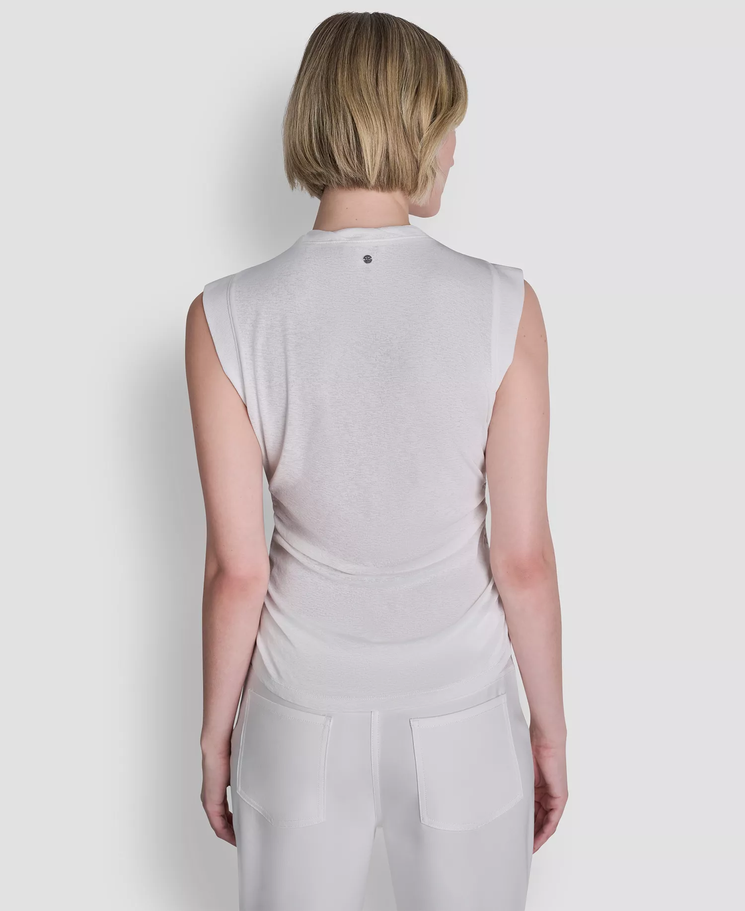 Women's Printed Tissue Knit Sleeveless Crew Neck Top - Ivory - L