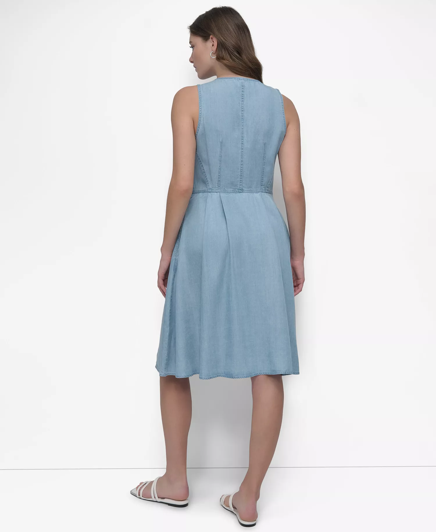Women's Sleeveless Zip-Front Fit & Flare Dress - Light Chambray - L
