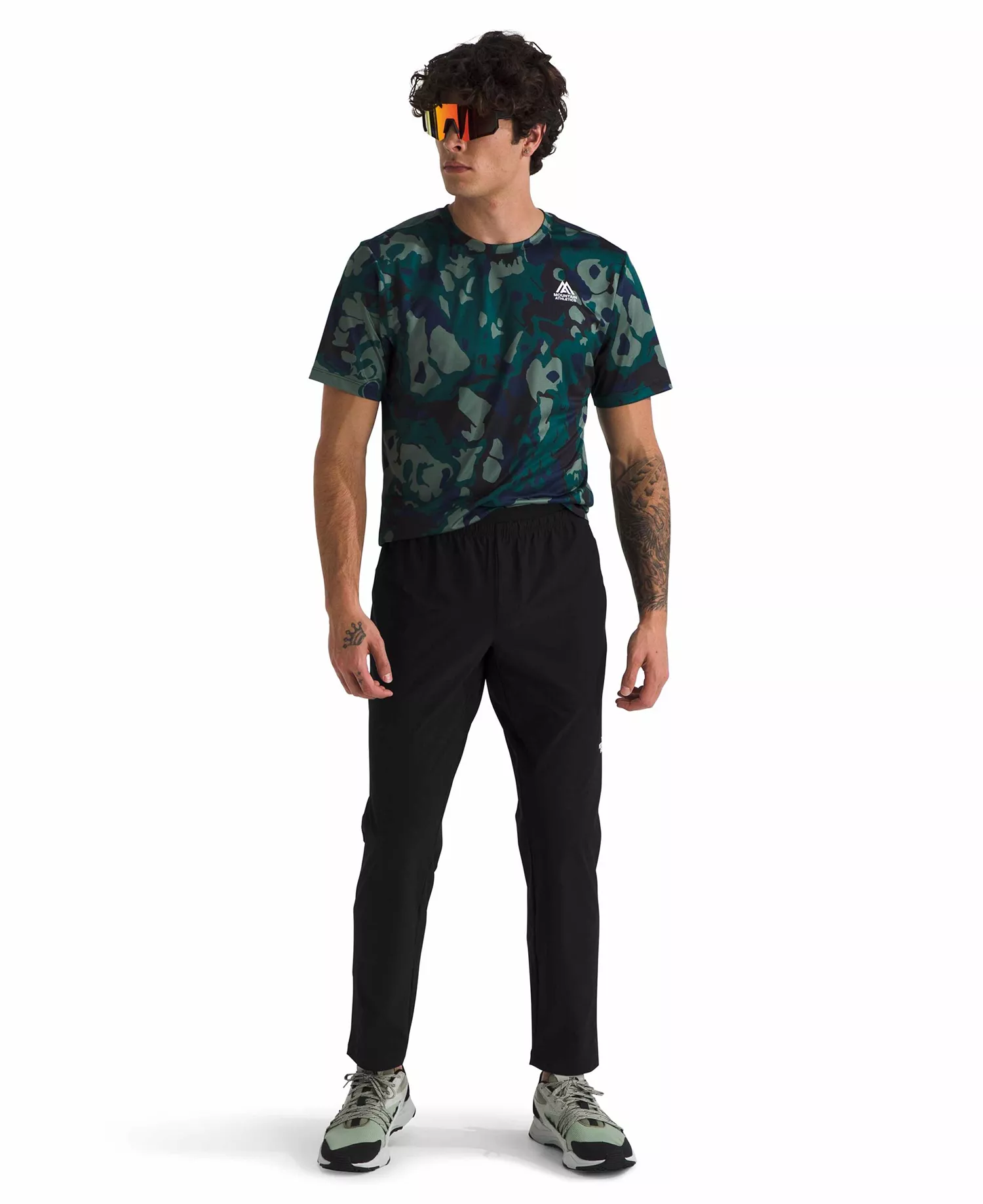 Men's 24/7 Woven Joggers - Black - S Regular