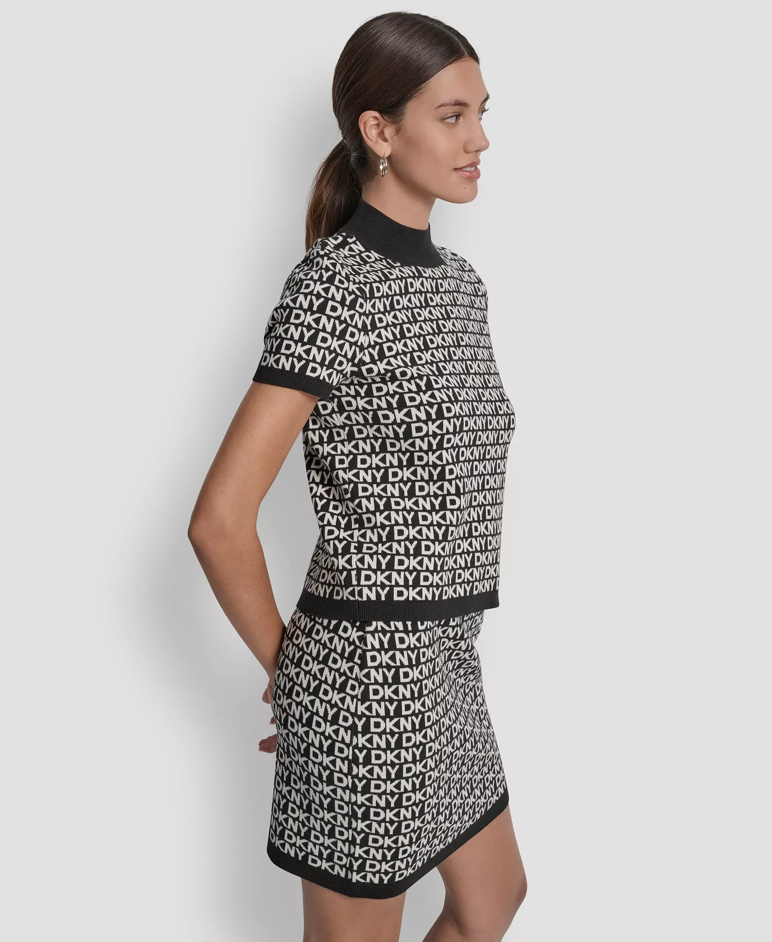 Petite Short Sleeve Logo Sweater - Black Eggnog - PS