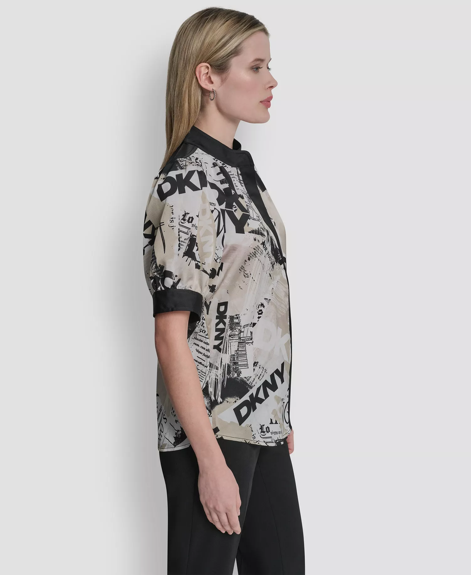 Women's Newspaper-Print Woven Blouse - Ivory/Black Multi - L