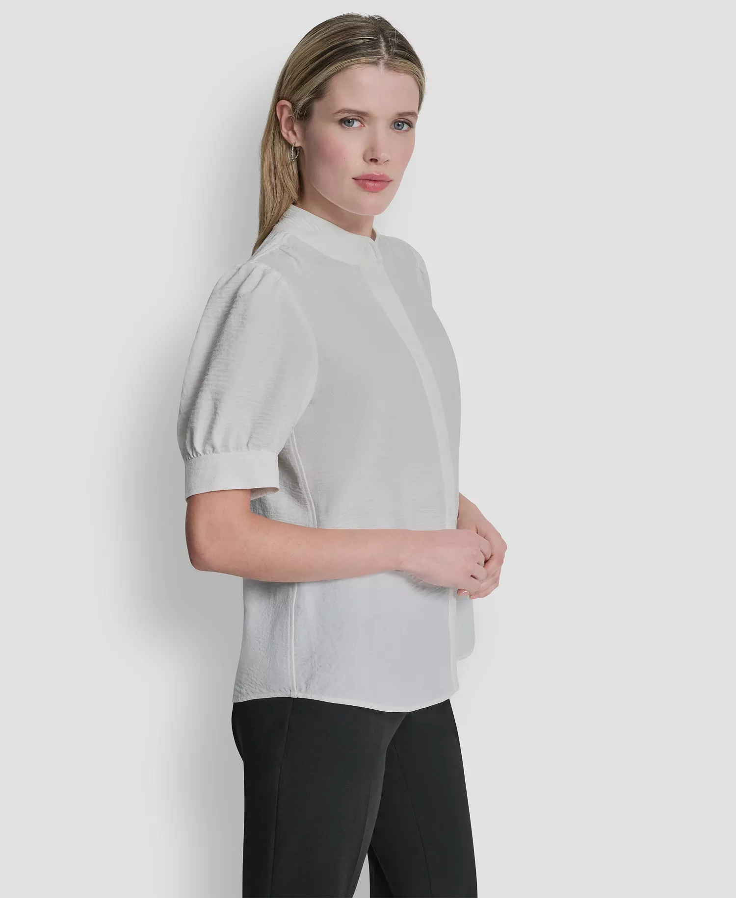 Women's Bell-sleeve Mandarin Collar Textured Blouse - Ivory - L