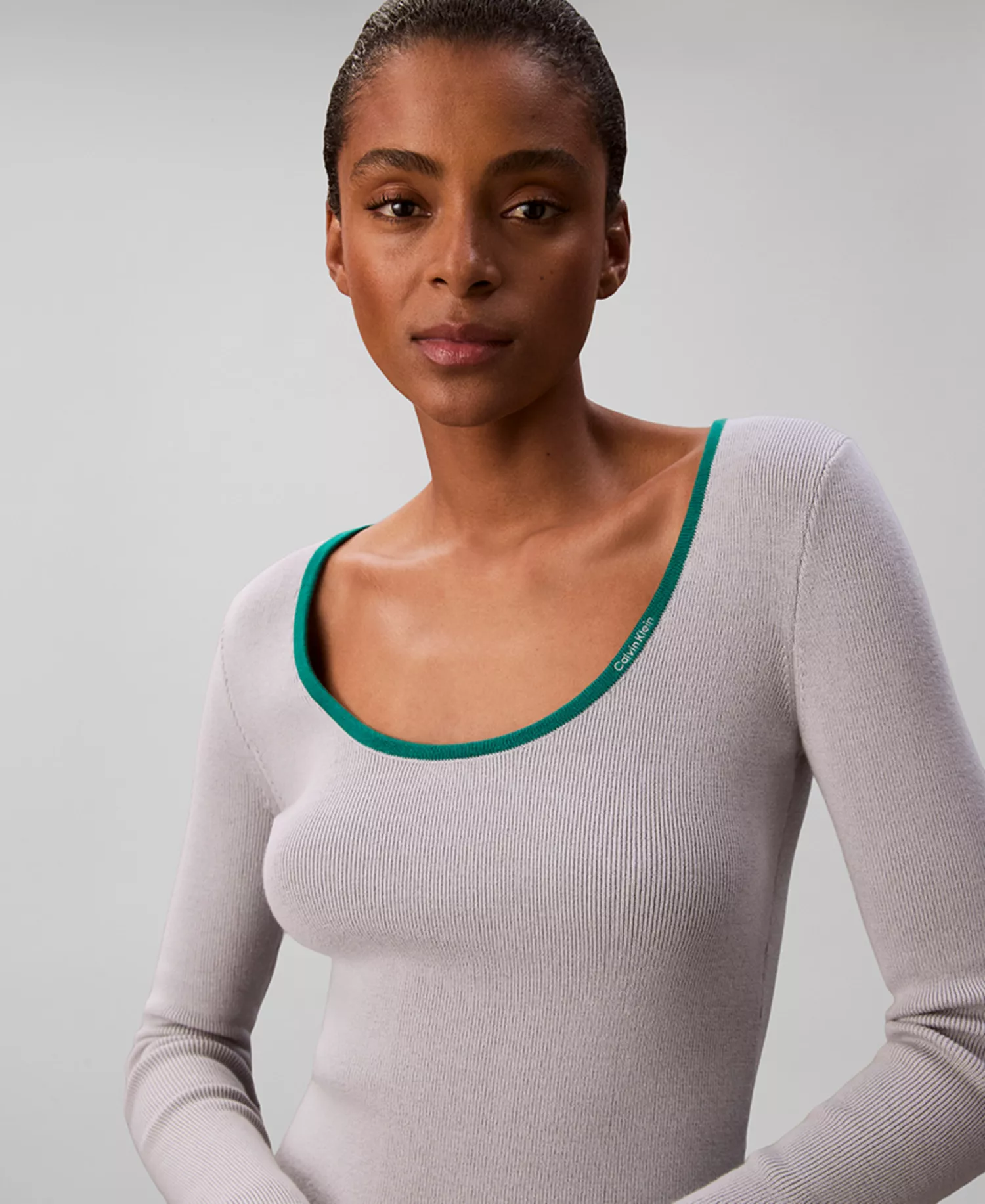 Women's Long Sleeve Top - Grey with/Green Trim - L