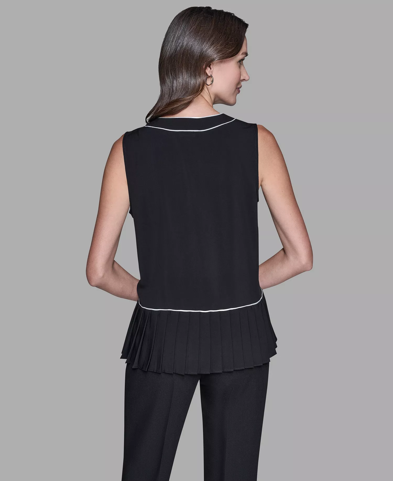 Women's Pleated Detail Sleeveless Top - Black/Soft White - L