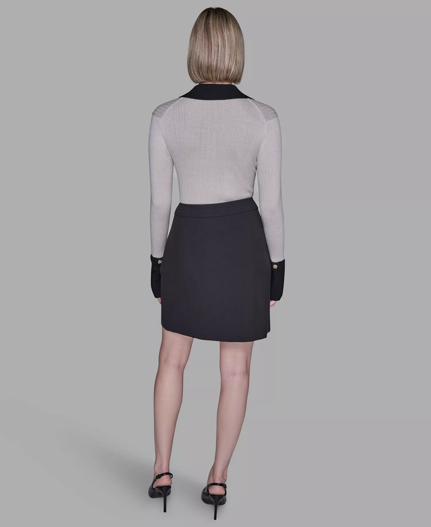 Women's Contrast Collared Sweater - Birch/Black - L