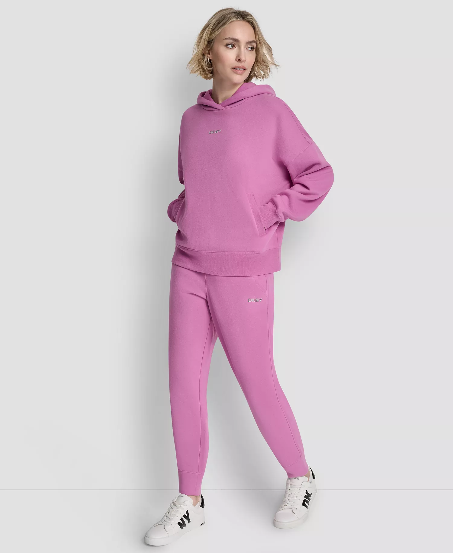 Women's Metallic Bubble Slim Fit Jogger Pants - Crocus - L