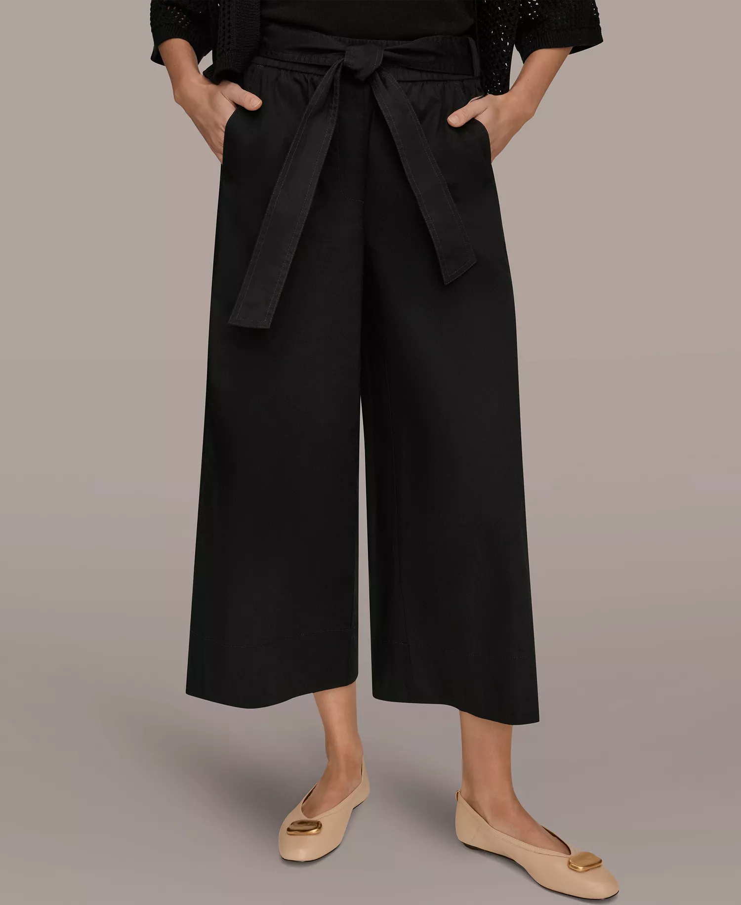Women's Mid-Rise Cropped Pants - Black - L