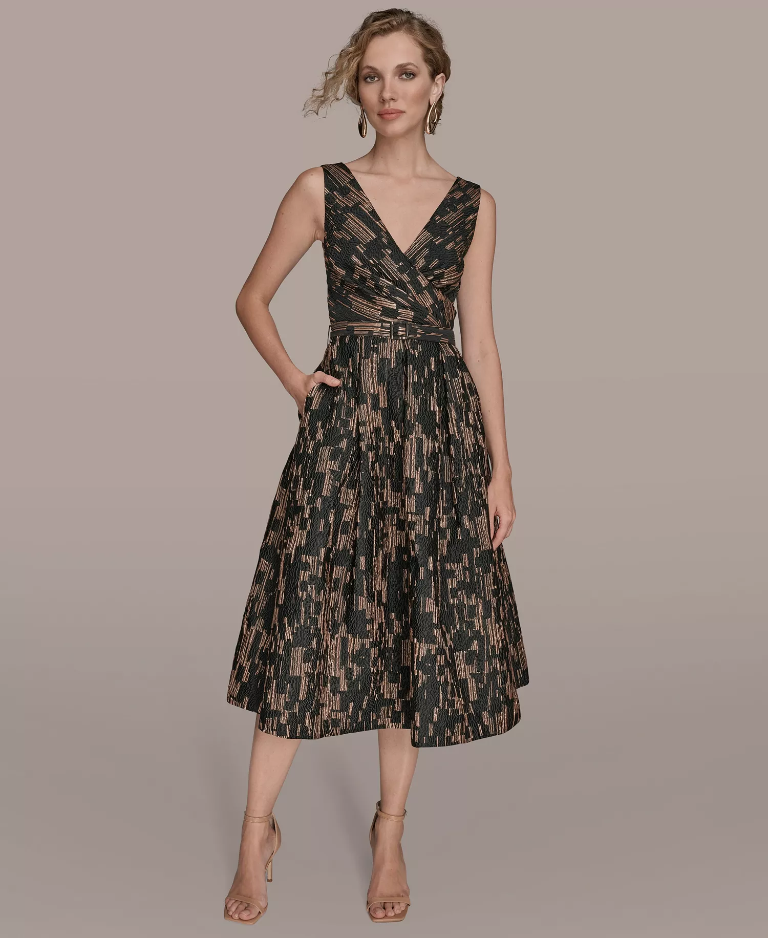 Women's Printed Fit and Flare Dress - BLACK/GOLD MULTI - 10