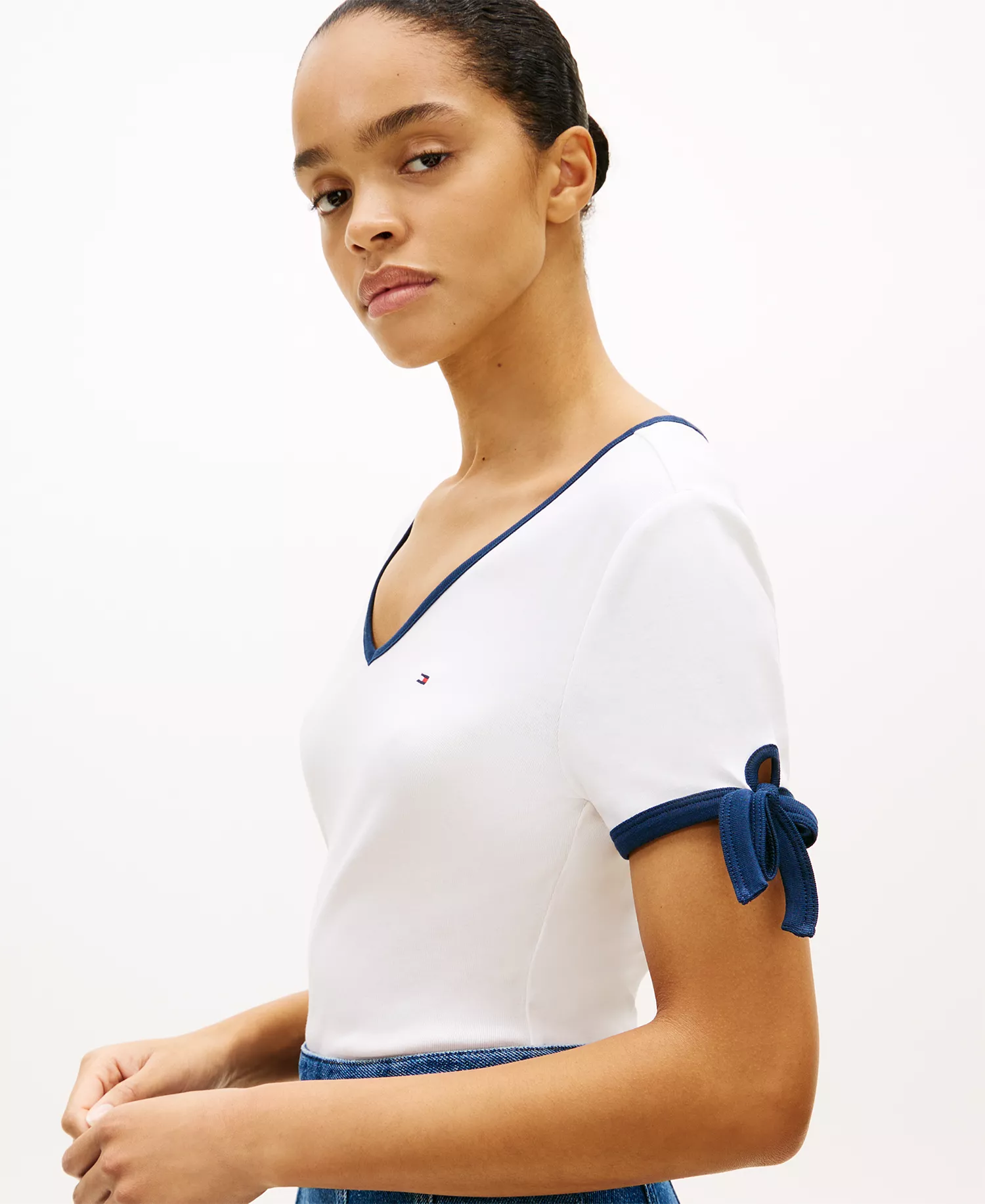 Women's Bow Detail V-Neck T-Shirt - Ecru - L