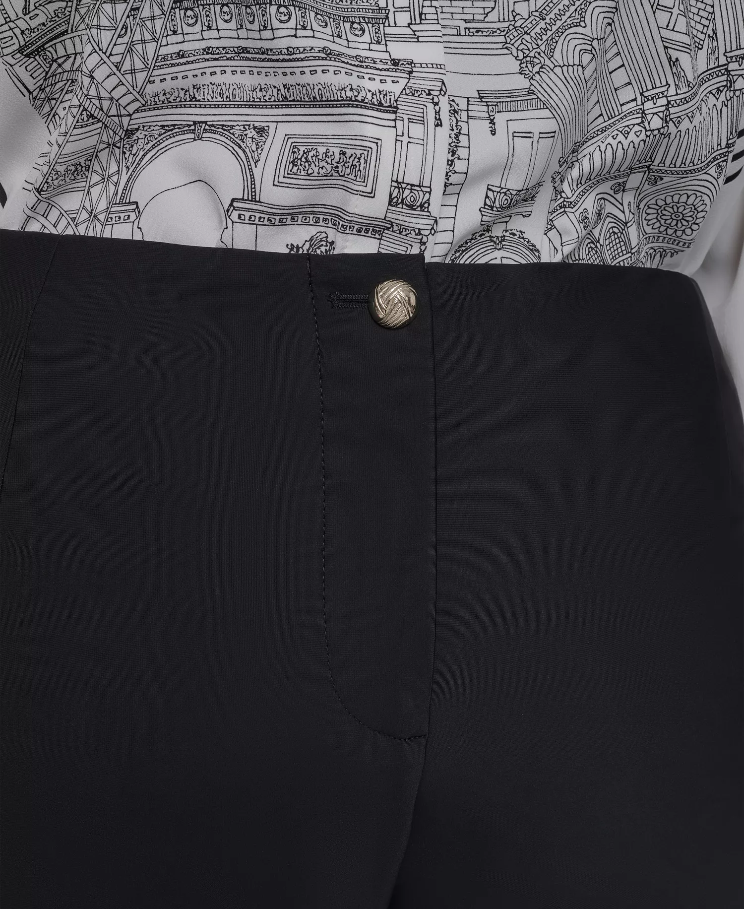 Plus Size Zip-Pocket Slim Pants - Black - 14W