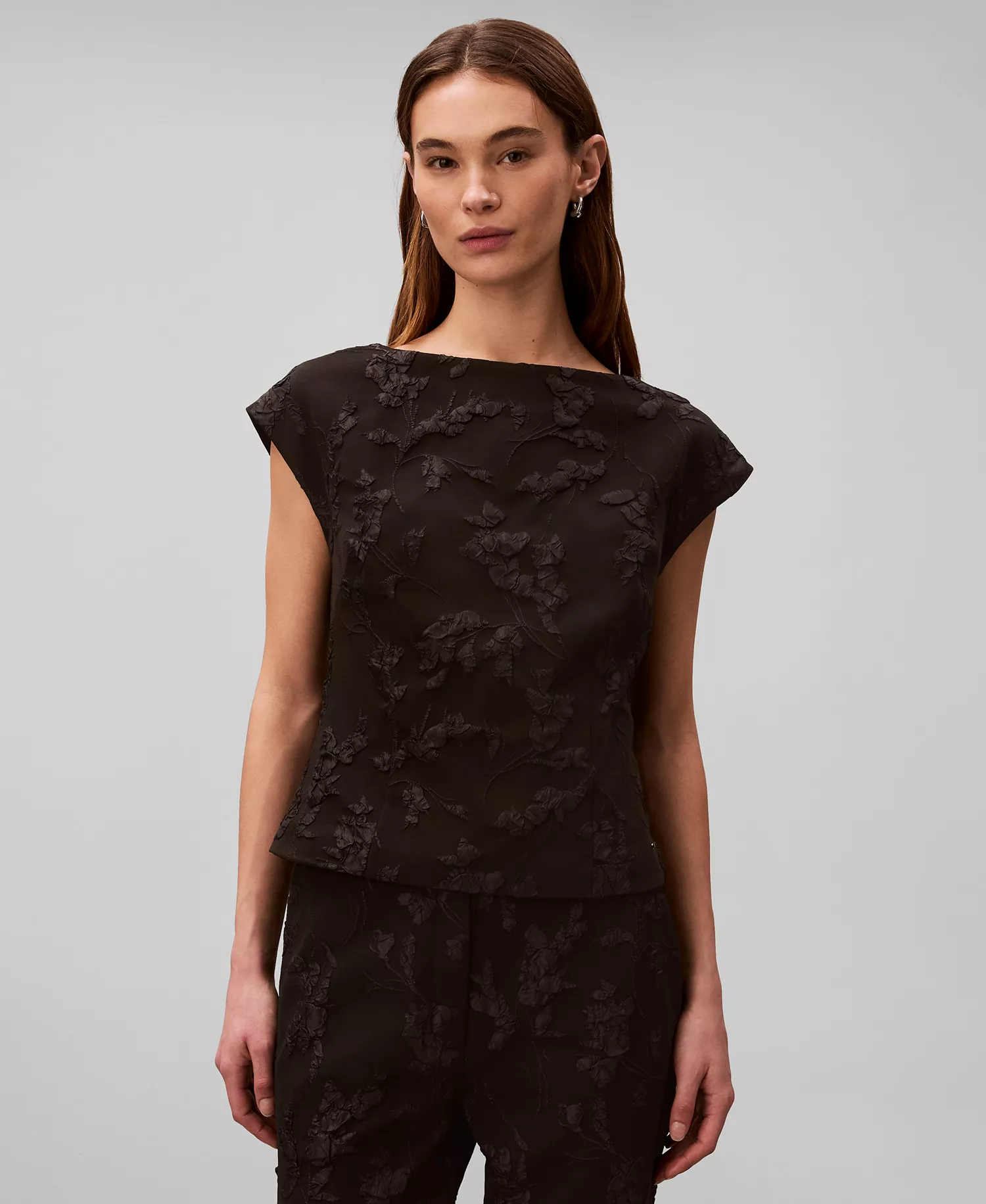 Women's Short-Sleeve Top - Black Floral Cuttings Cloque Jacquard - 10