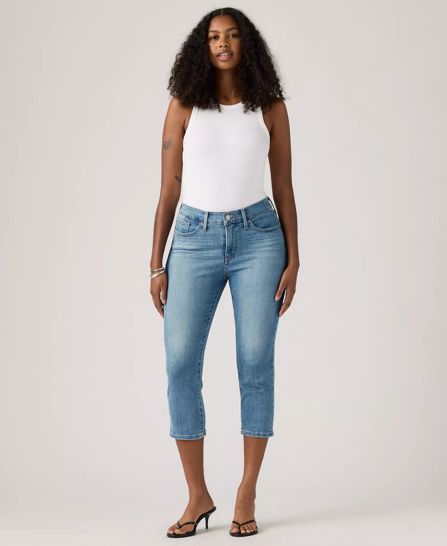 Women's 311 Shaping Skinny Fit Capri Jeans - Camp Denim - 24