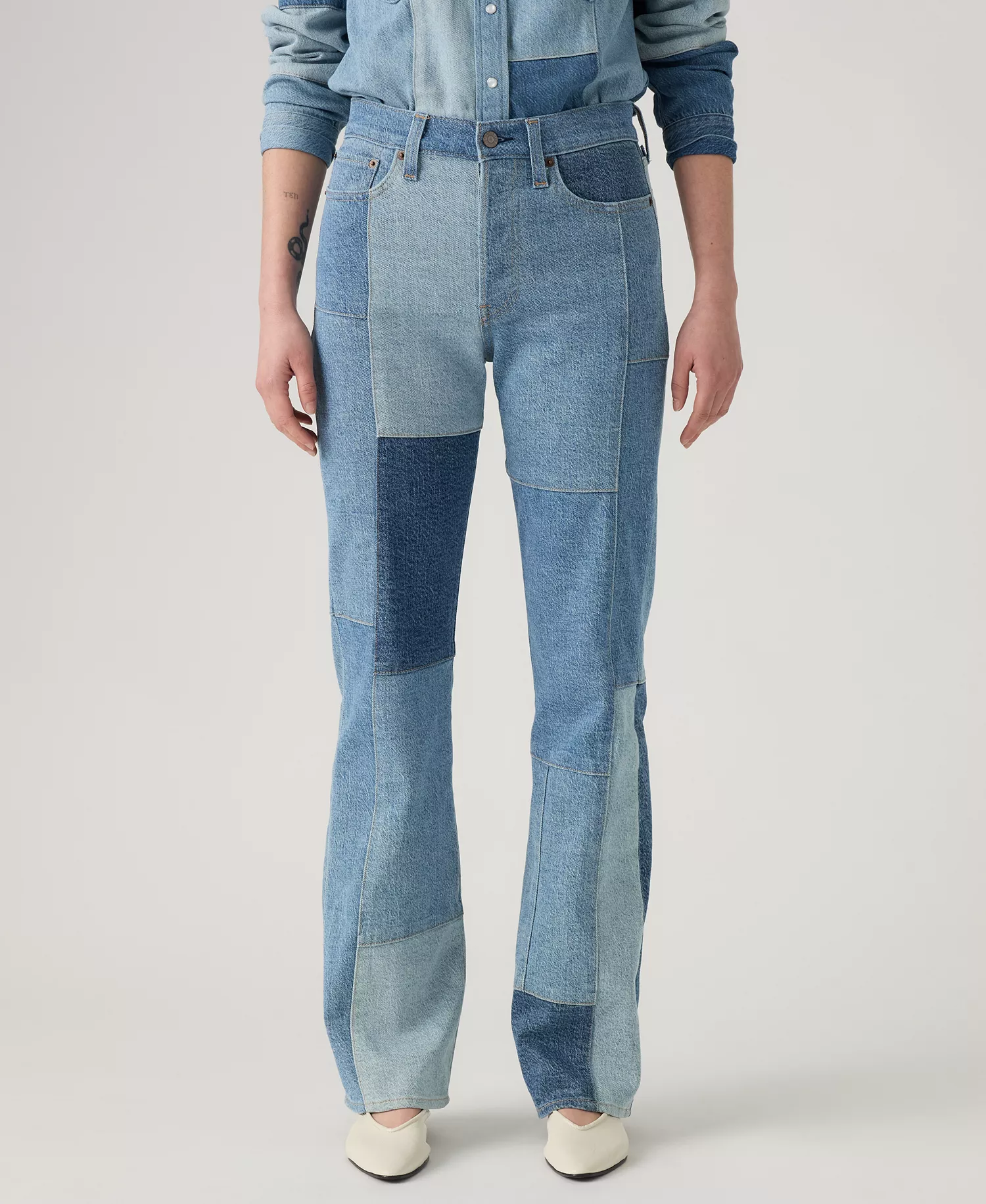 Premium Women's Wedgie Bootcut High Rise Jeans - Denim - 24