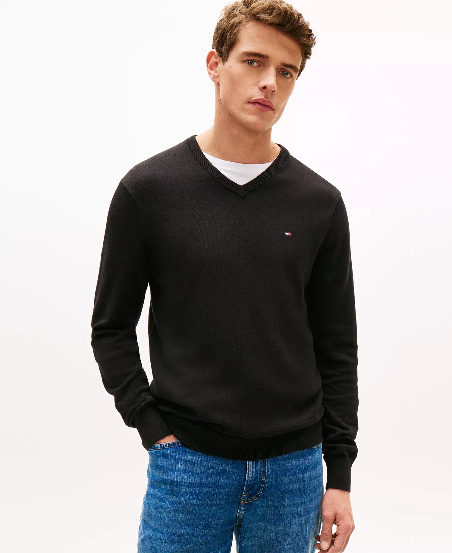 Men's Essential Solid V-Neck Sweater - Black - L