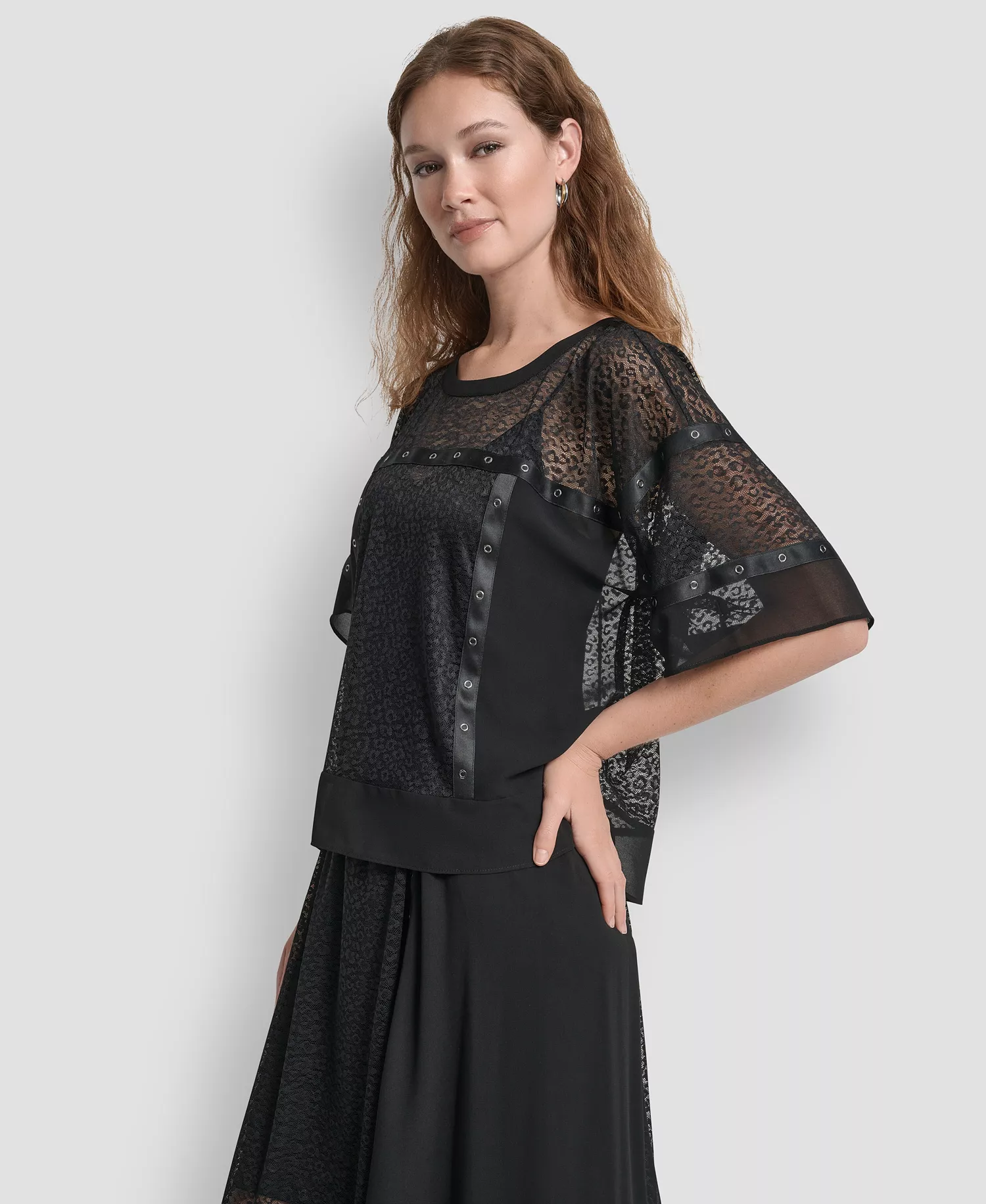 Women's Leopard Mesh Short Sleeve Flowy Box Top - Black - S