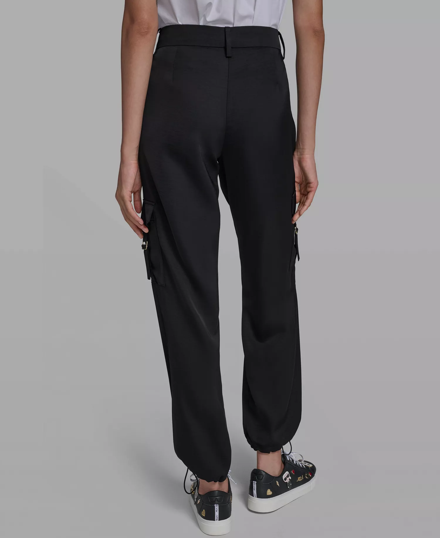 Women's Cropped Cargo Pants - Black - 0