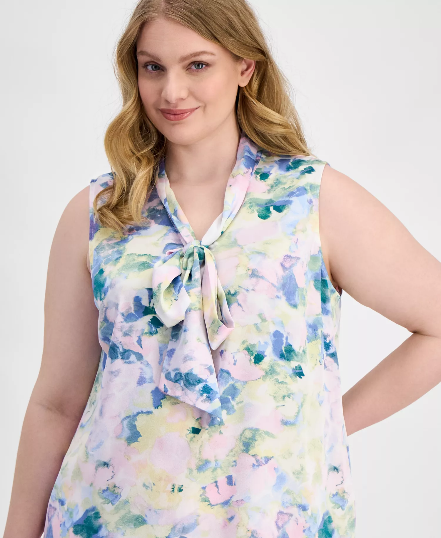 Plus Size Printed Tie-Neck Sleeveless Blouse  - Blush Butt - 1X