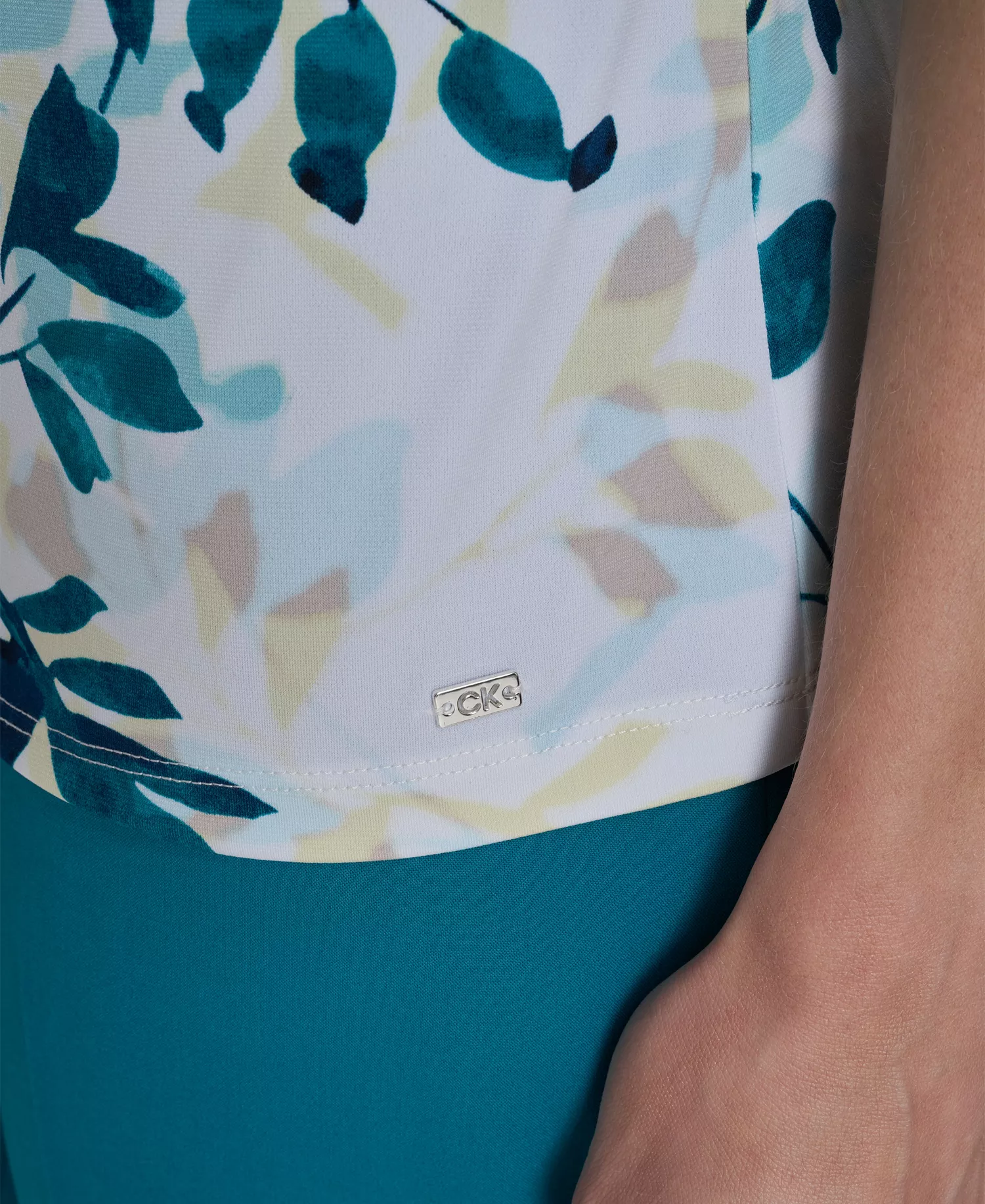 Petite Cowl Neck Sleeveless Top - White Multi - P/L