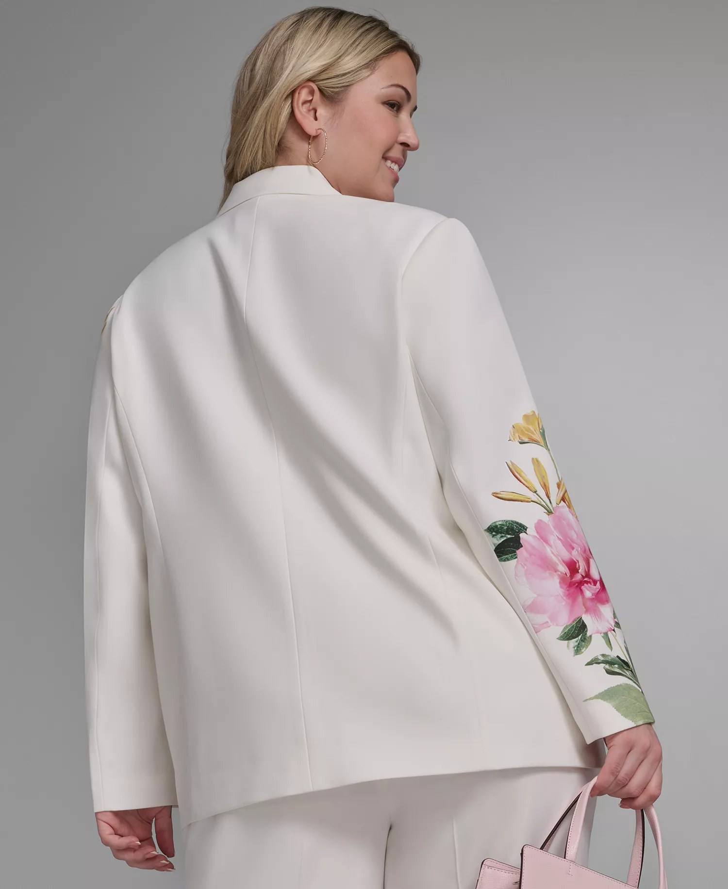Plus Size Floral Printed Long-Sleeve Blazer - Soft White - 14W