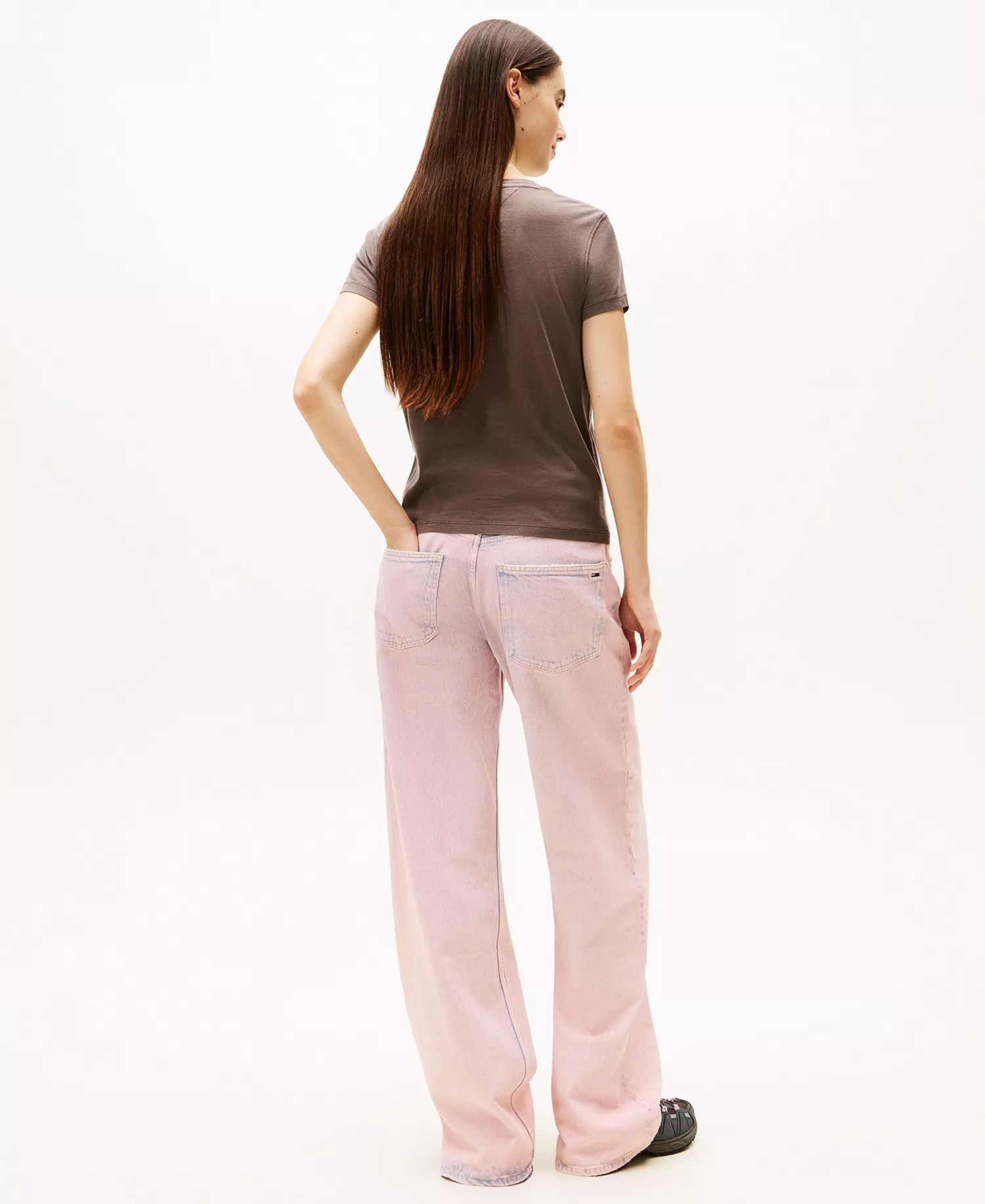 Women's Garment Dyed Script Short-Sleeve T-Shirt - Black Walnut - L