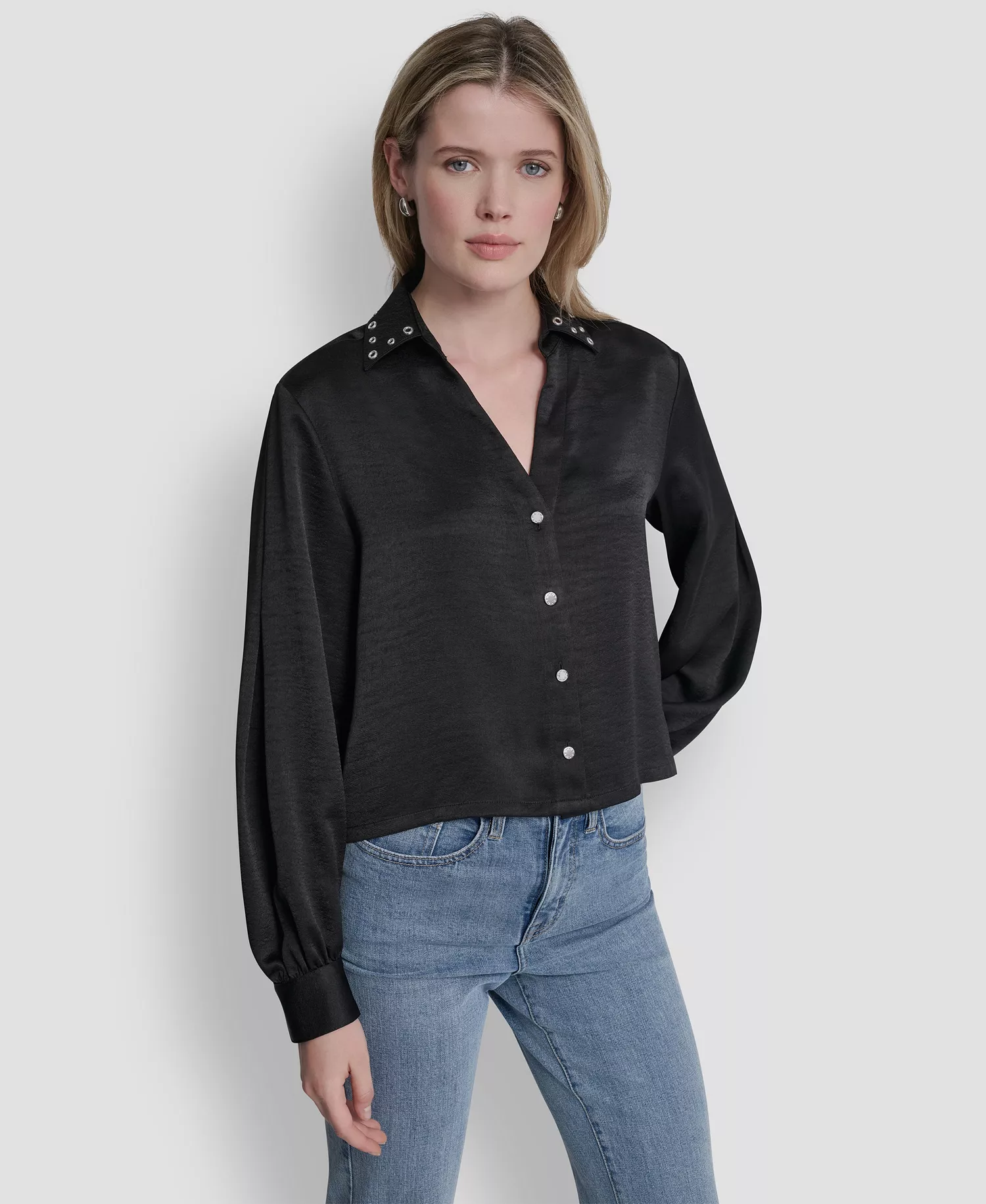 Women's Studded Collar V-Neck Shirt - Black - L